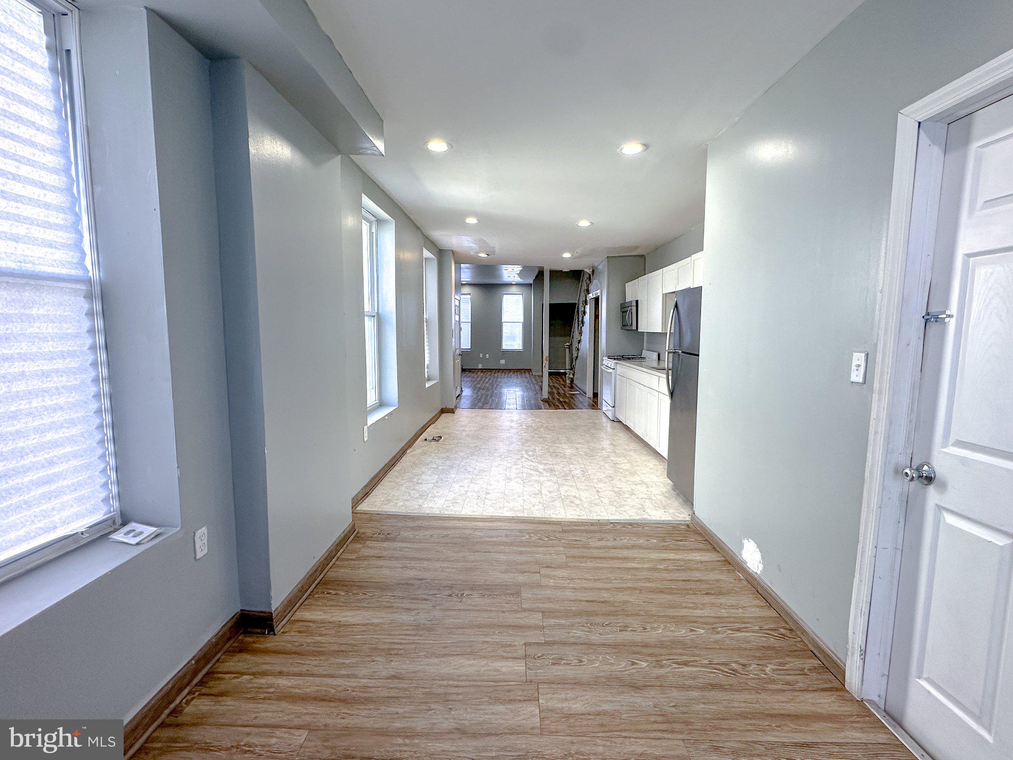 SHARSWOOD - Residential