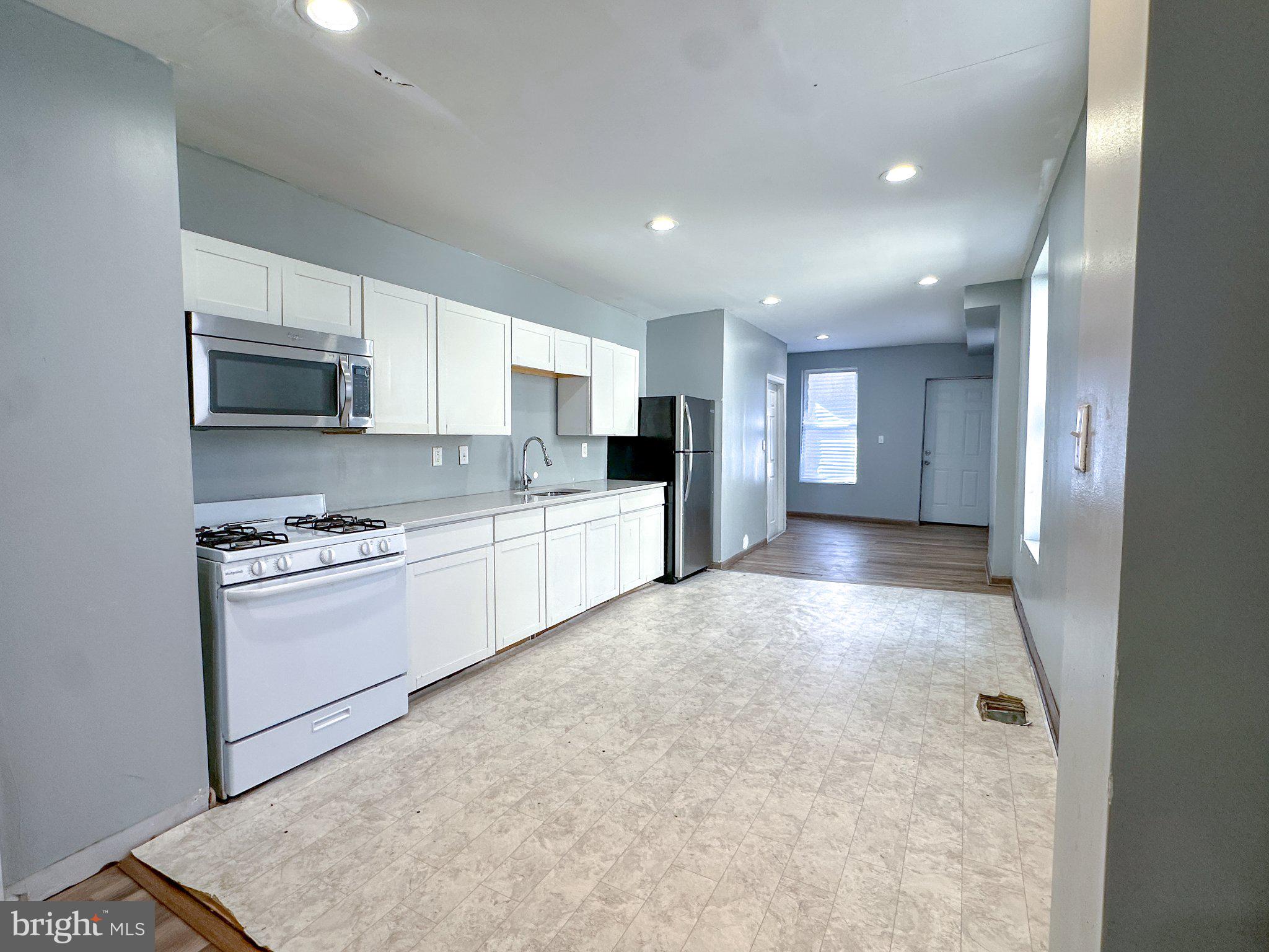 SHARSWOOD - Residential