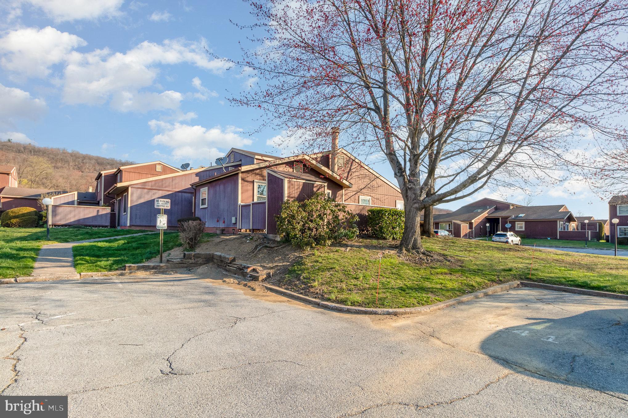 WESTWOOD VILLAGE - Residential