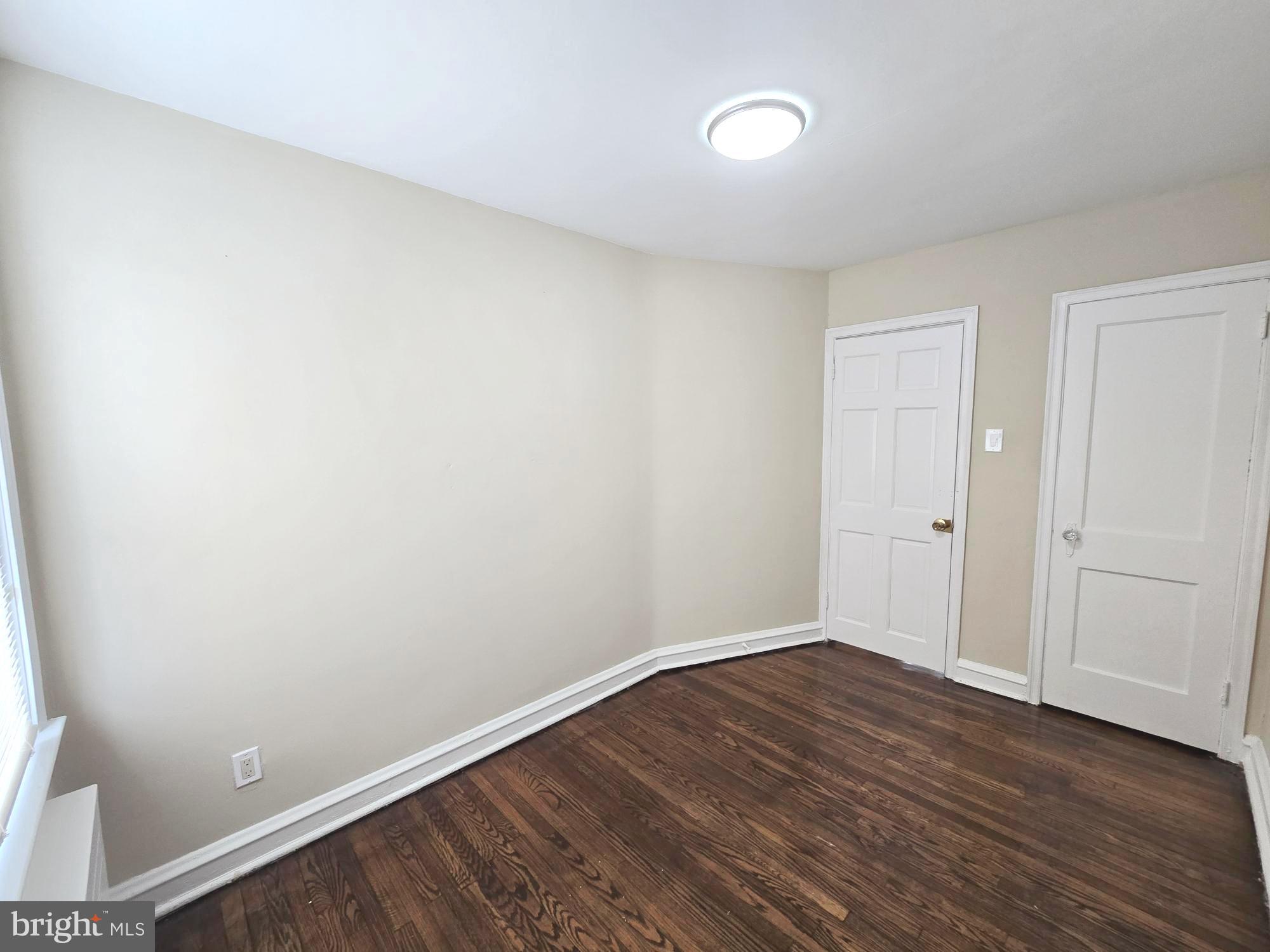 OXFORD CIRCLE - Residential Lease