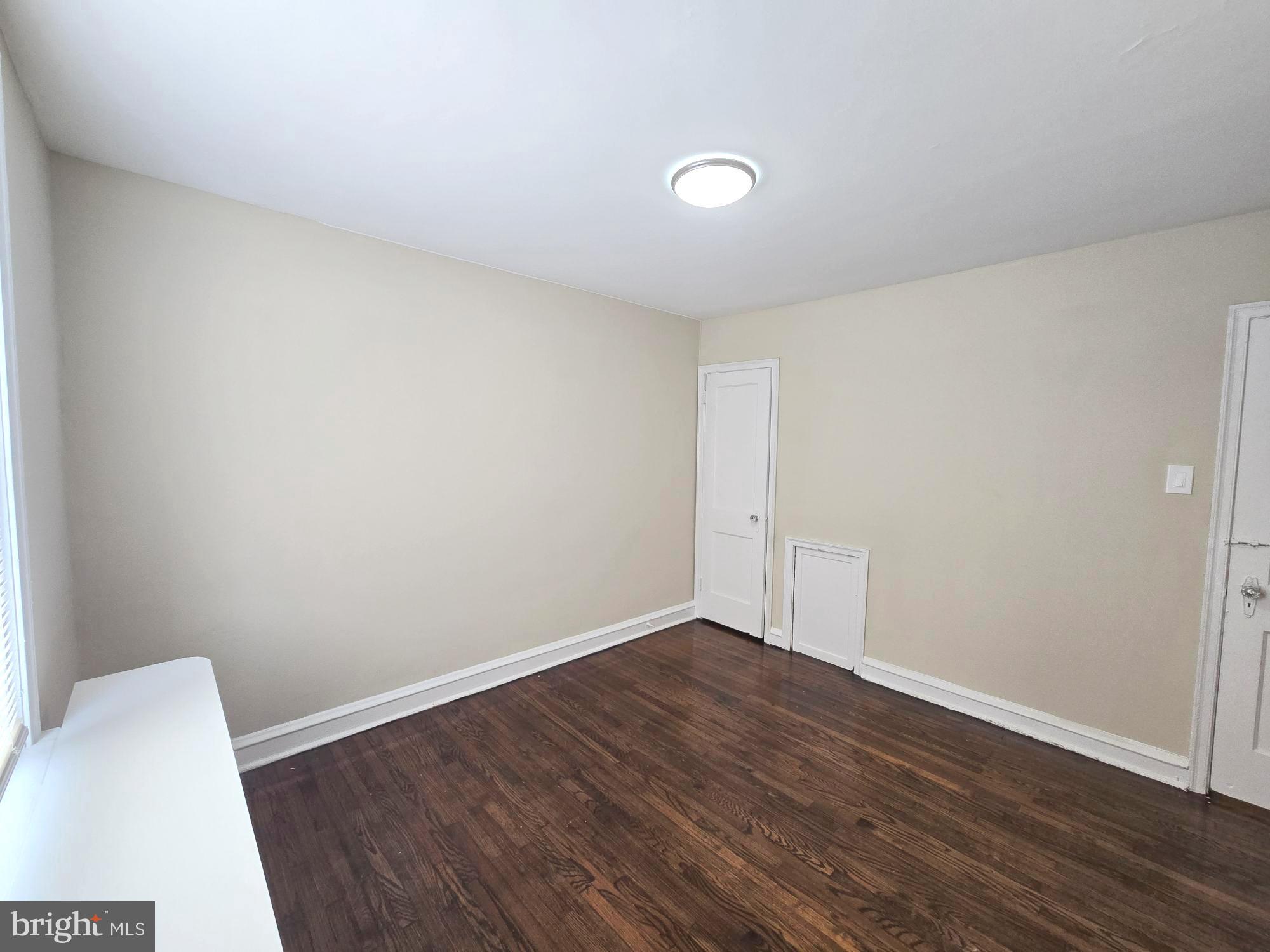 OXFORD CIRCLE - Residential Lease