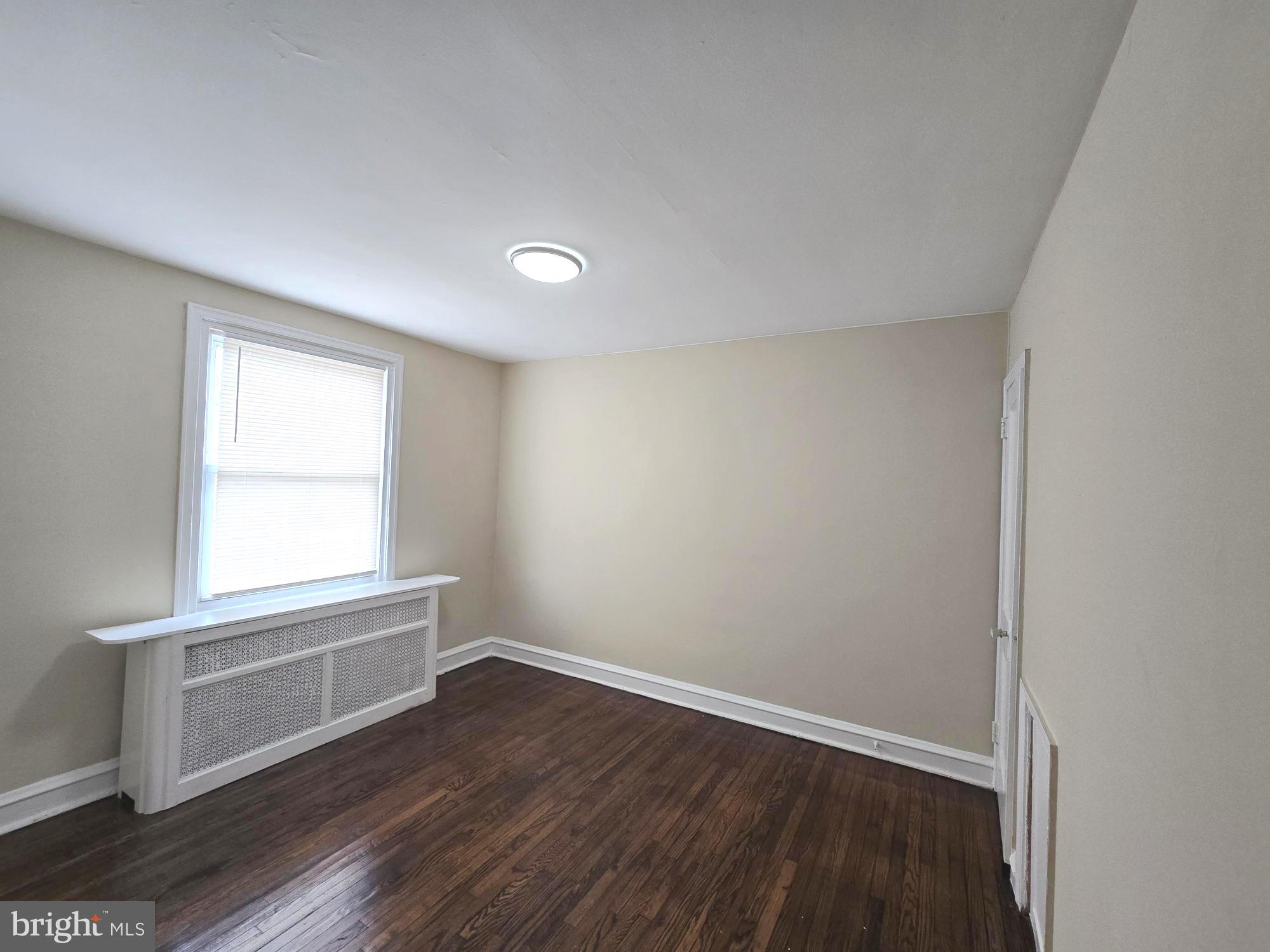 OXFORD CIRCLE - Residential Lease