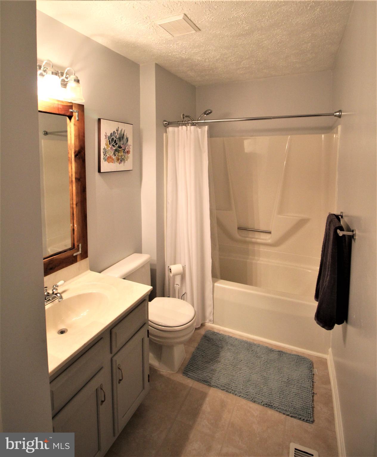 BAY VIEW ESTATES - Residential