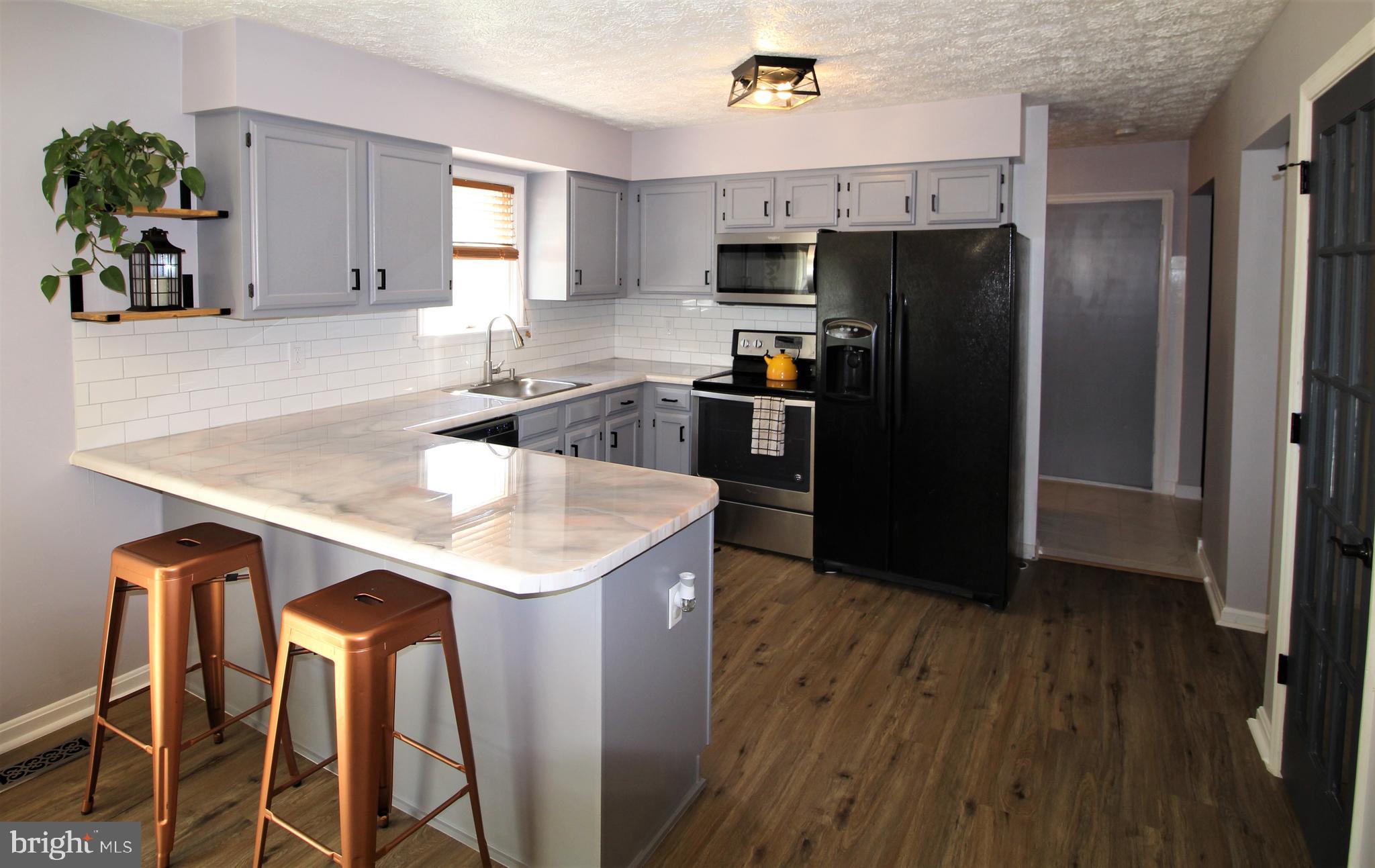 BAY VIEW ESTATES - Residential