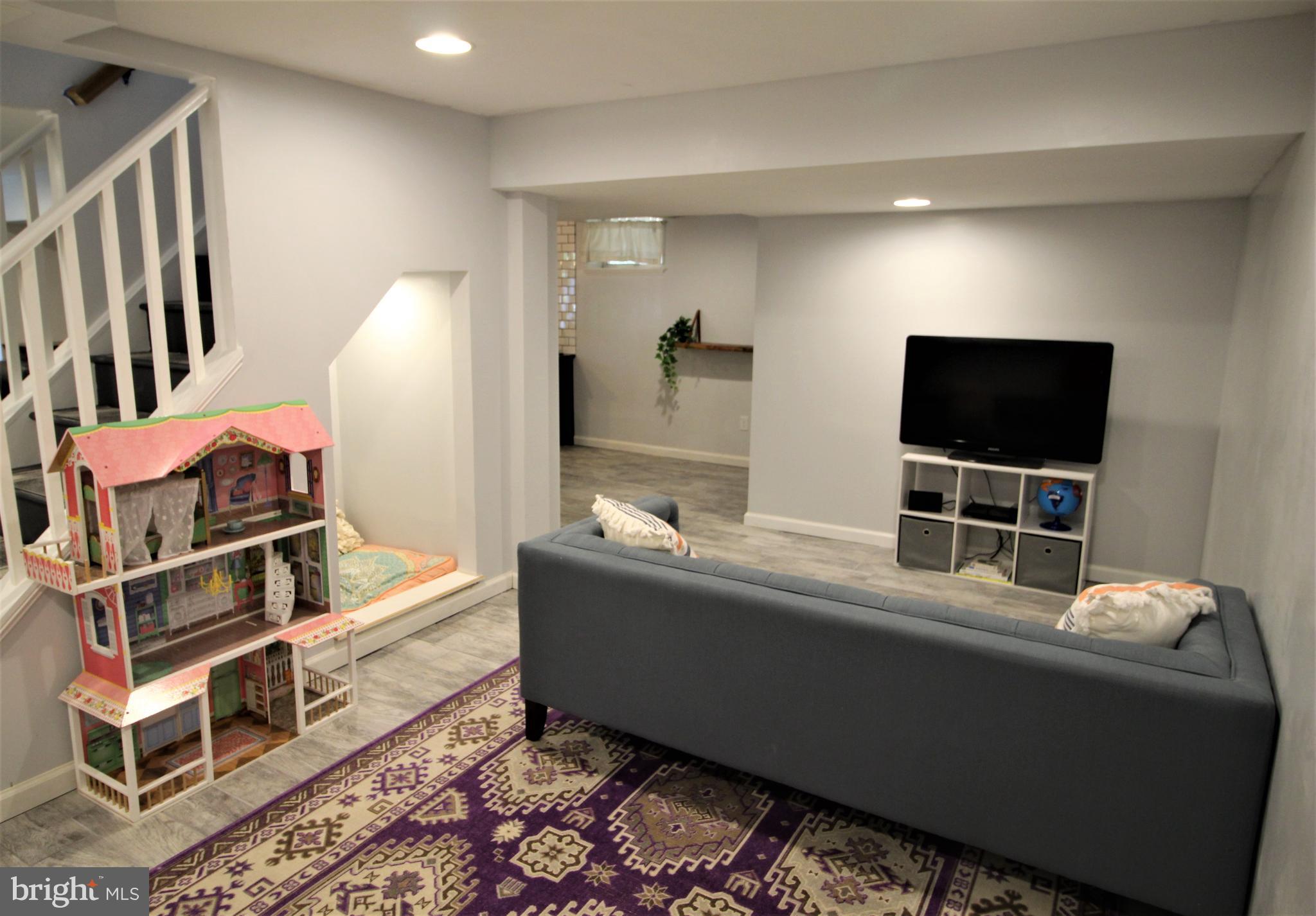 BAY VIEW ESTATES - Residential