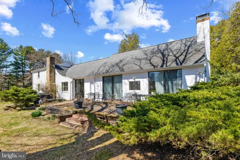 6524 Deer Park Road, Reisterstown, MD MLS: MDBC2122466