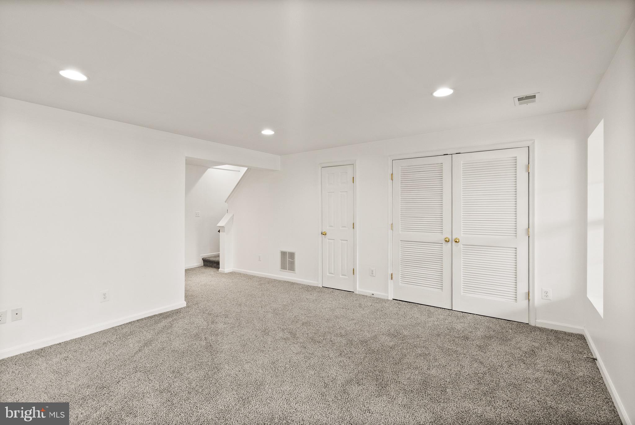 HUPPS RIDGE - Residential