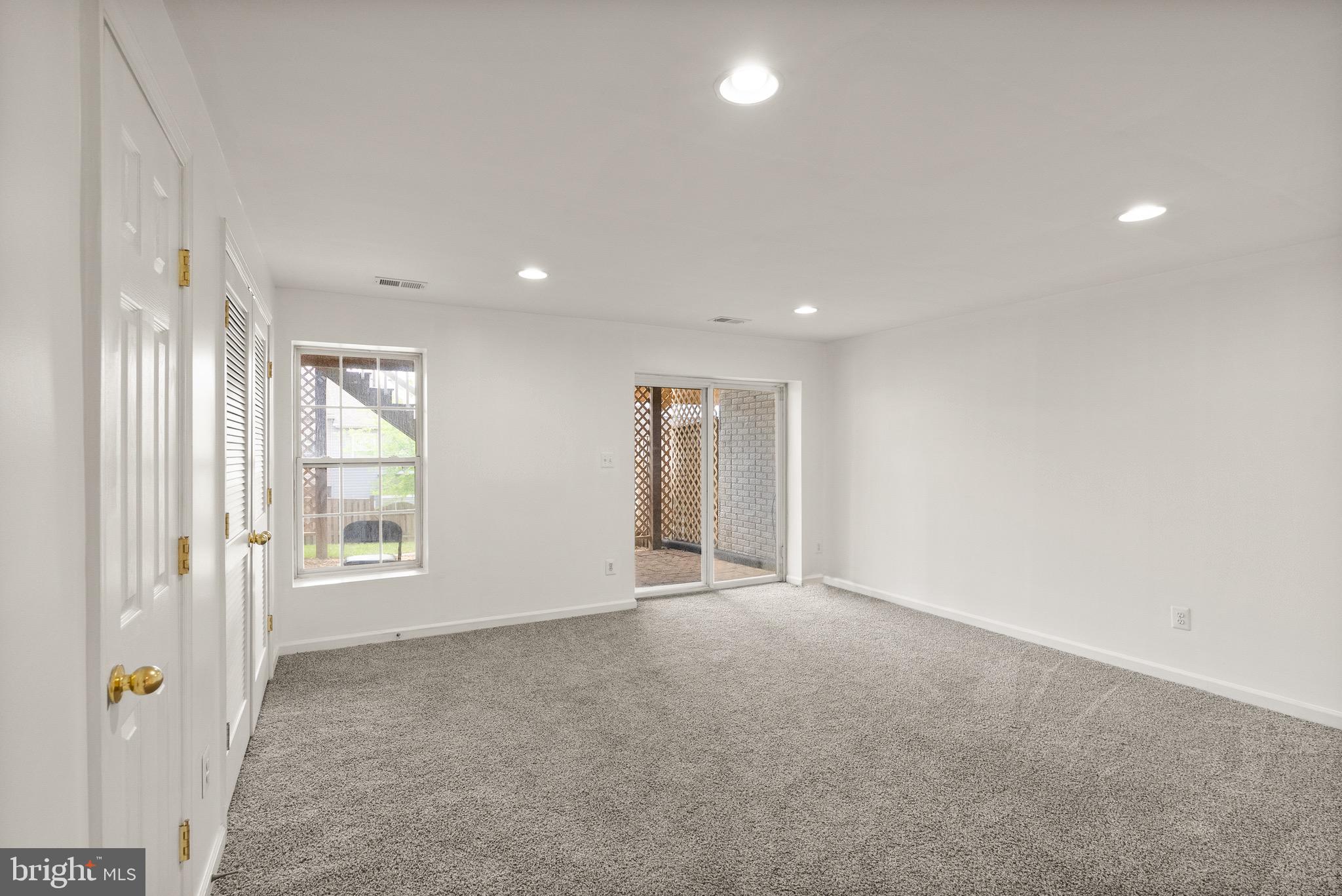 HUPPS RIDGE - Residential