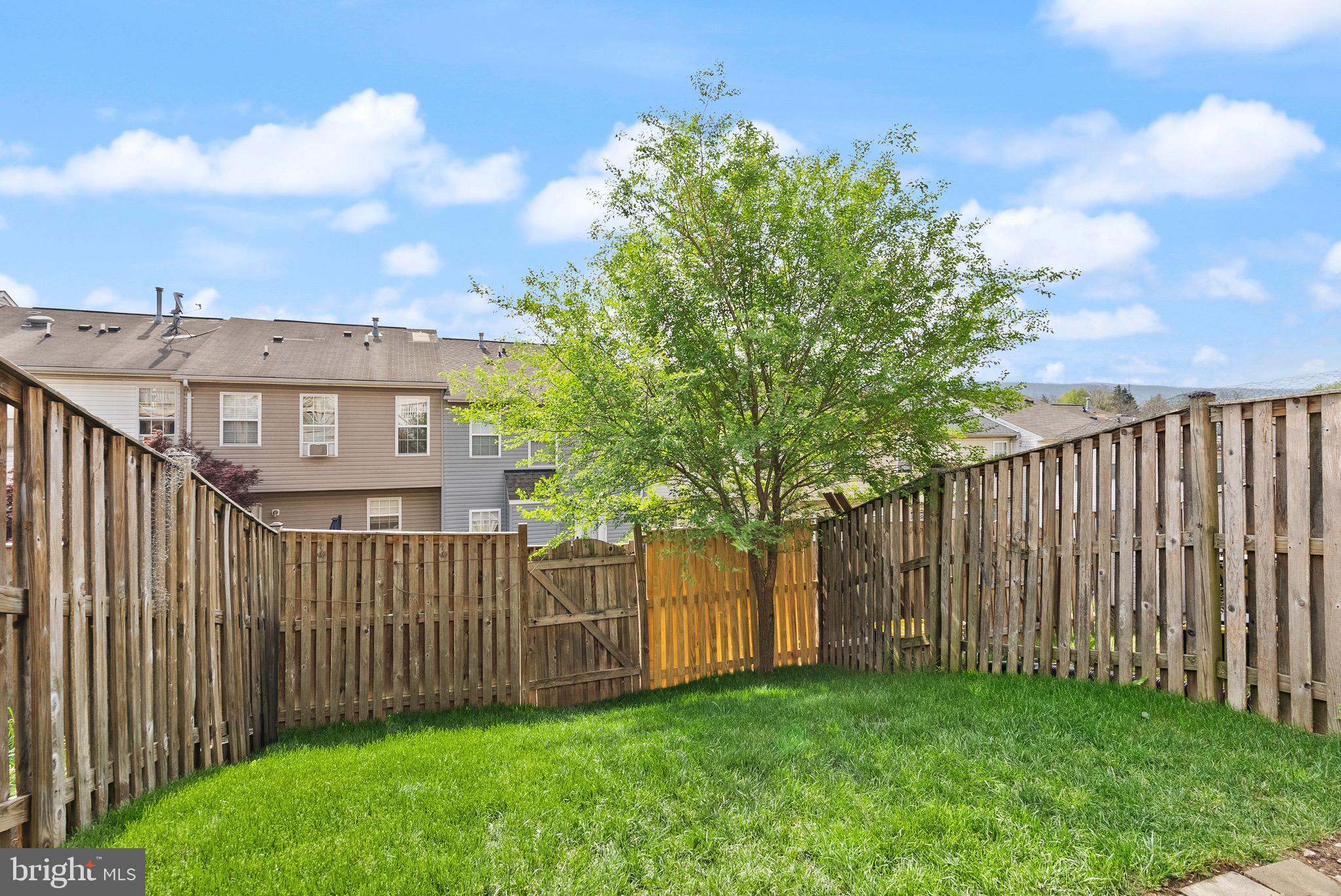 HUPPS RIDGE - Residential