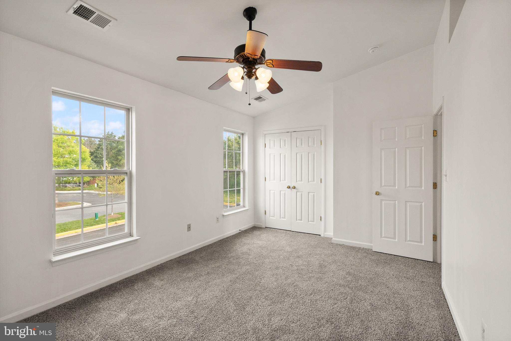 HUPPS RIDGE - Residential