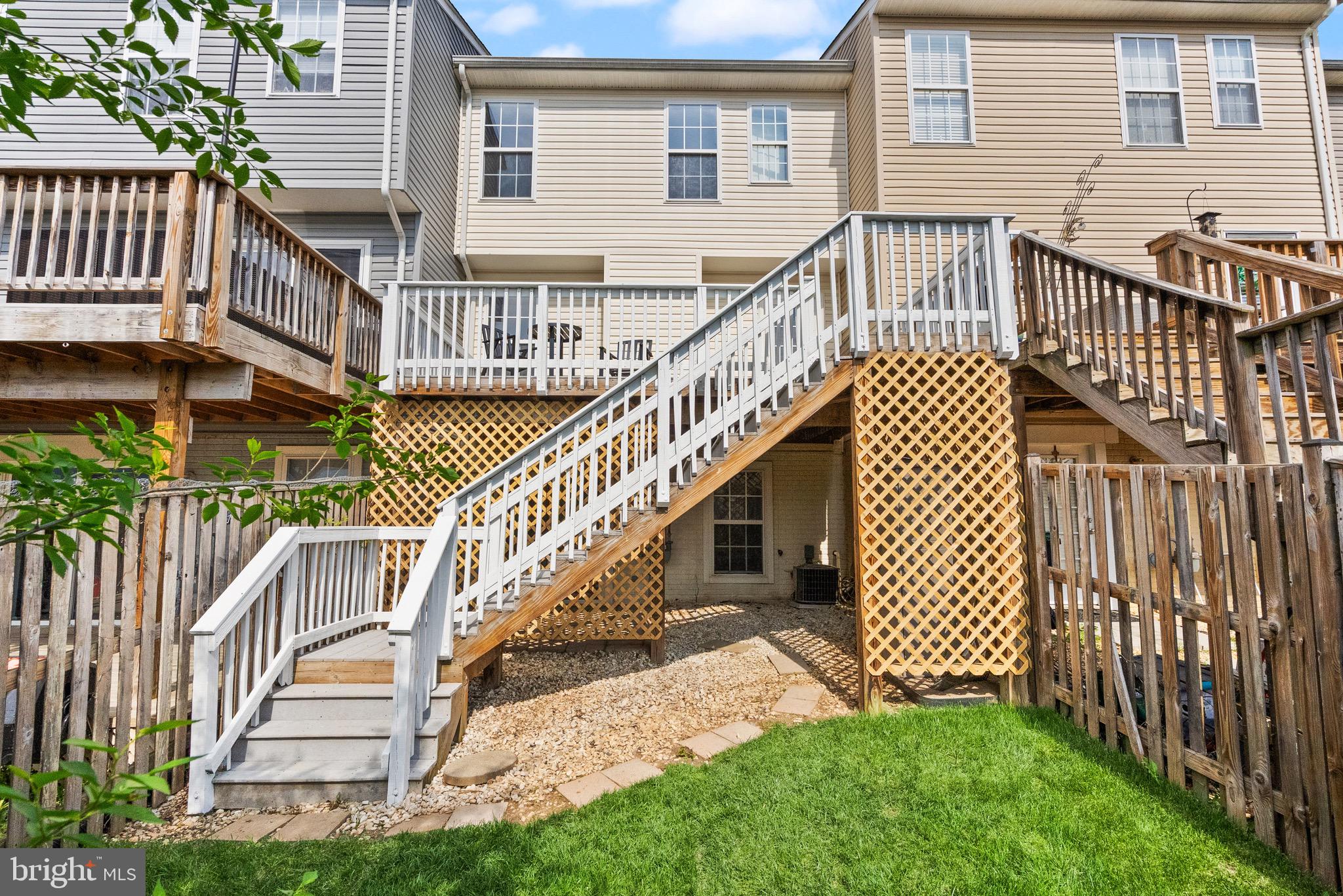 HUPPS RIDGE - Residential