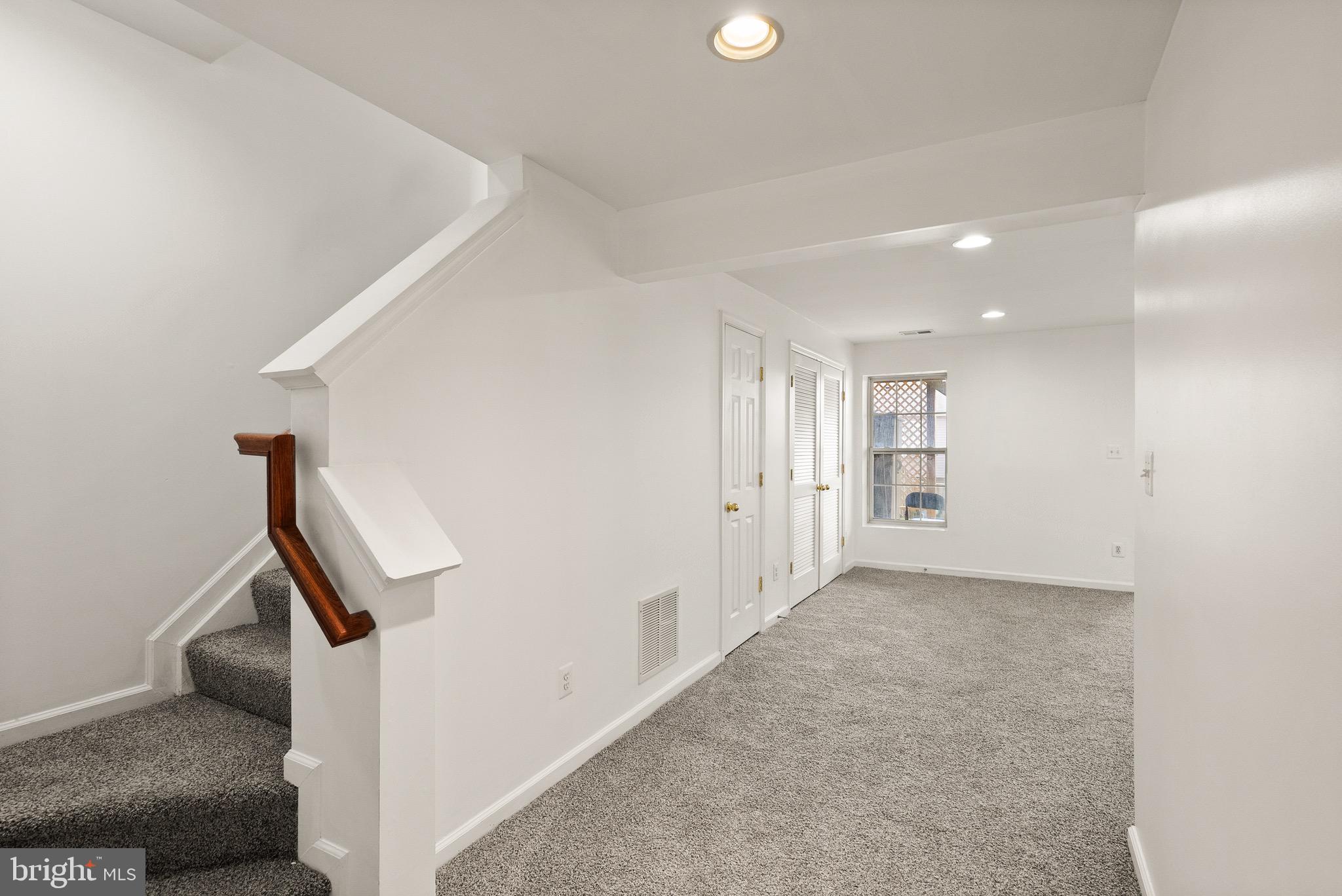 HUPPS RIDGE - Residential