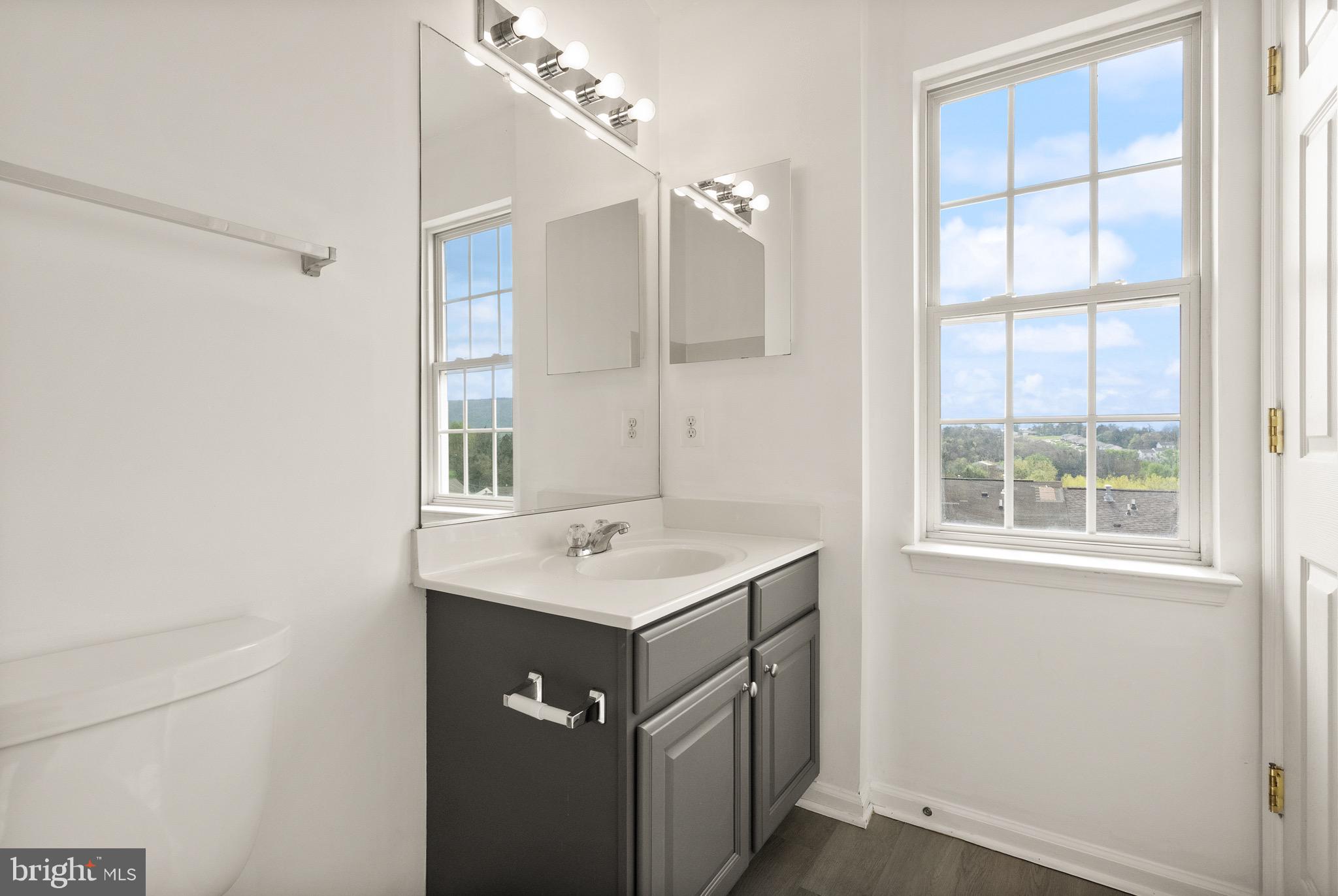 HUPPS RIDGE - Residential