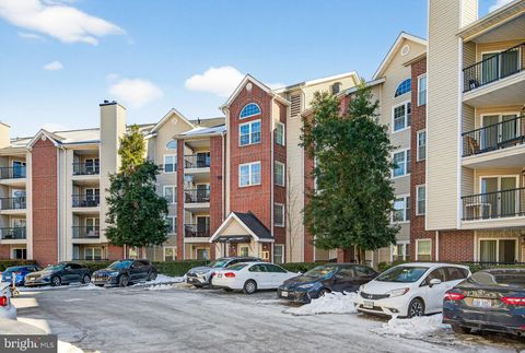 Photo of 3313 Wyndham Circle #3210, ALEXANDRIA, VA 22302 (MLS # VAAX2055404)