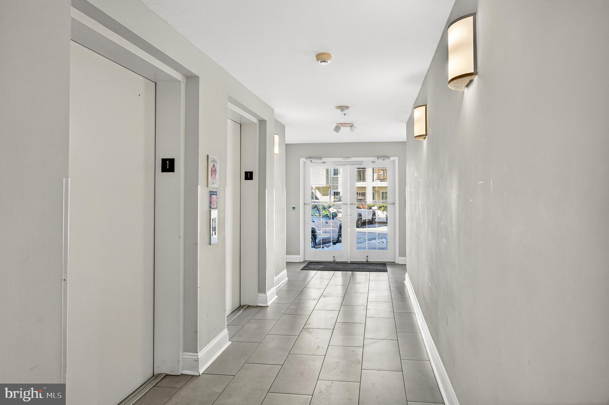 3313 WYNDHAM CIRCLE 3210