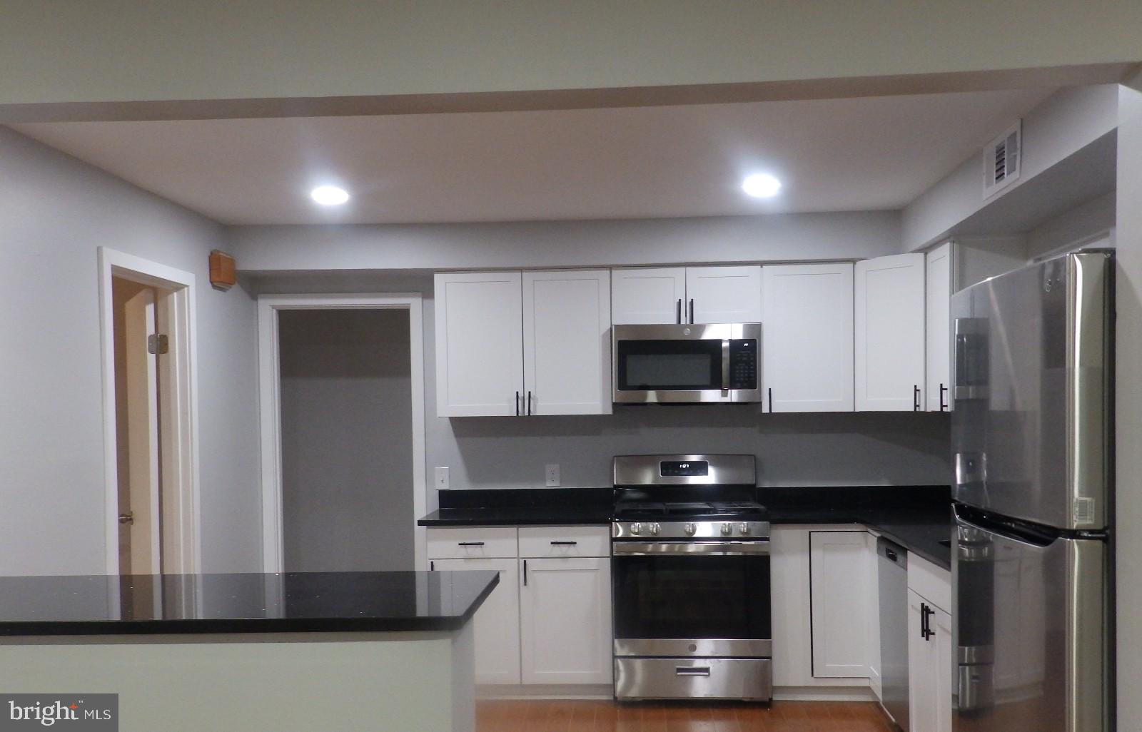 NEW MARK COMMONS - Residential Lease