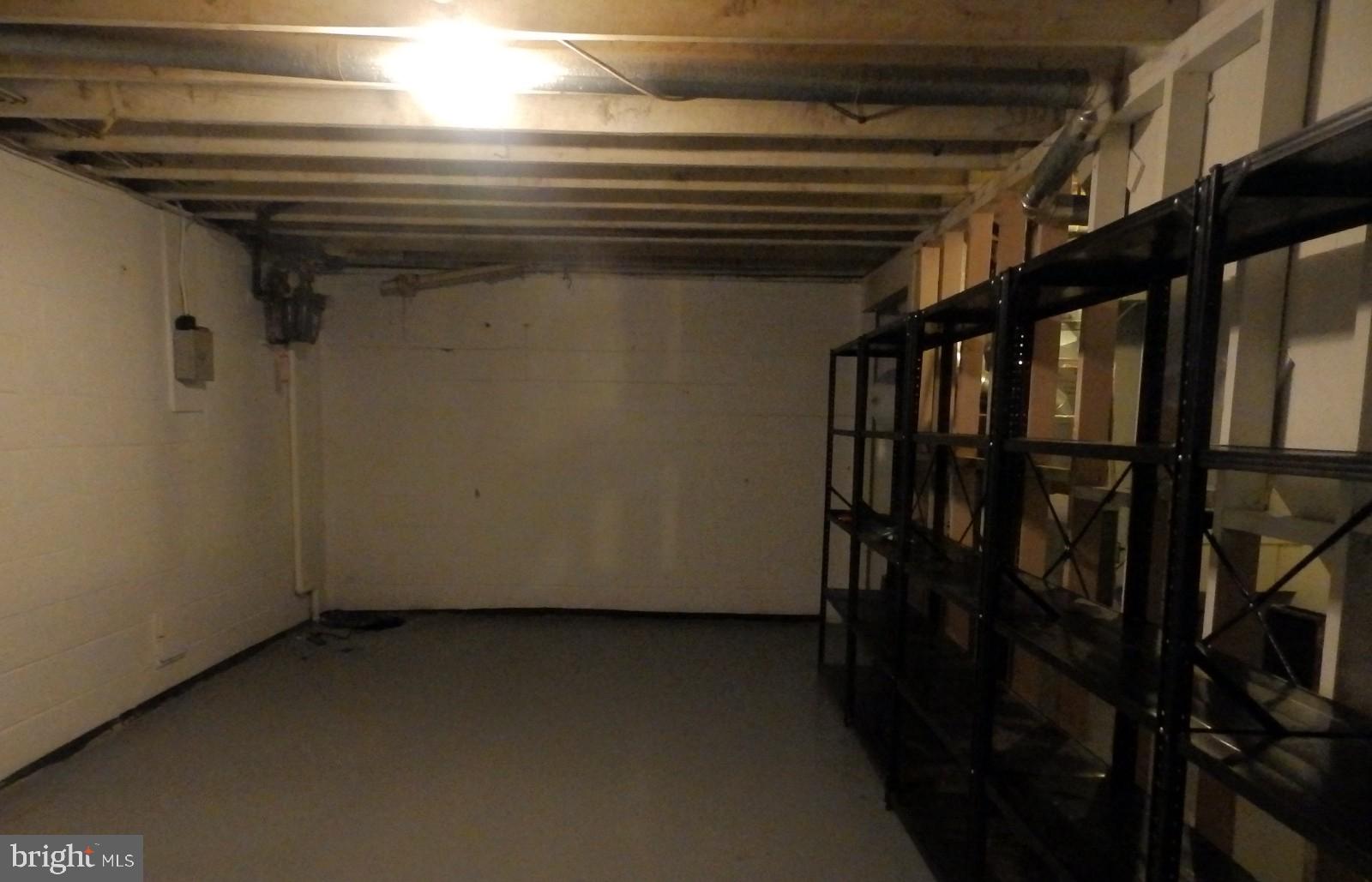 NEW MARK COMMONS - Residential Lease