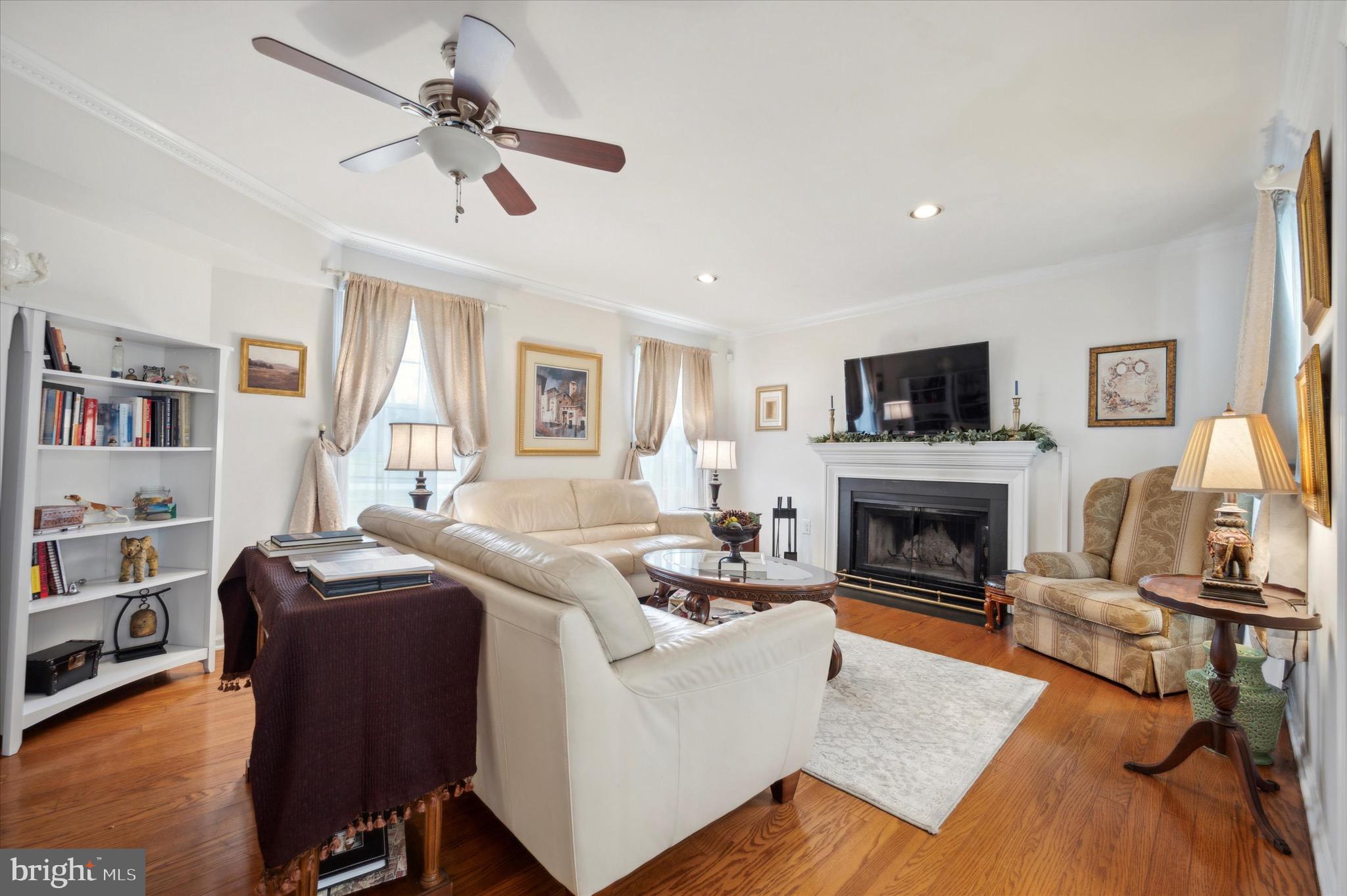 FRESH MEADOWS - Residential