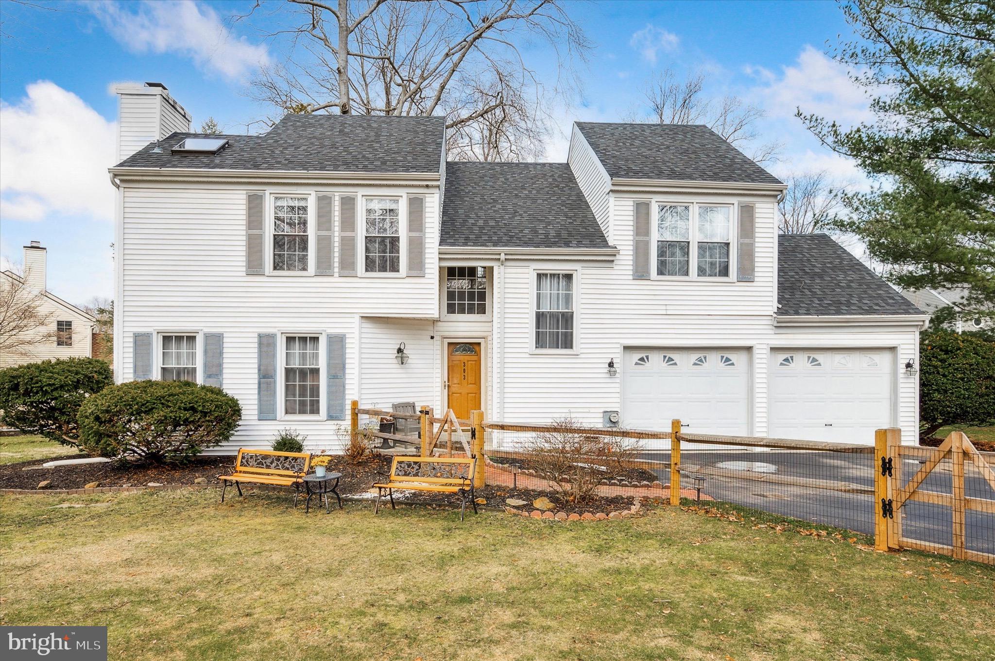 FRESH MEADOWS - Residential