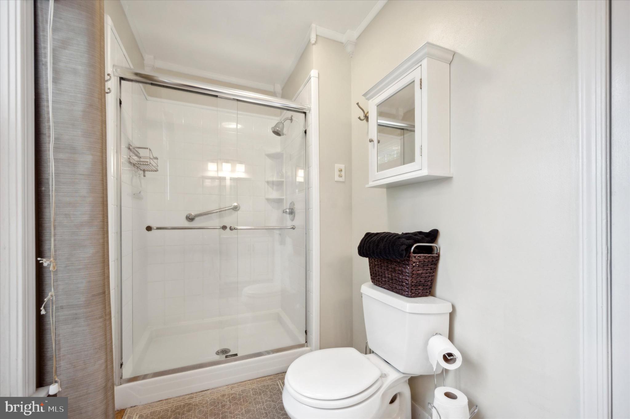 FRESH MEADOWS - Residential