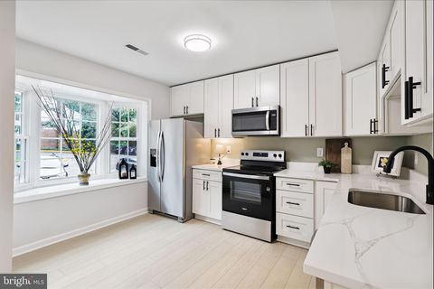 4903 VAN WALBEEK PLACE ANNANDALE VA 22003