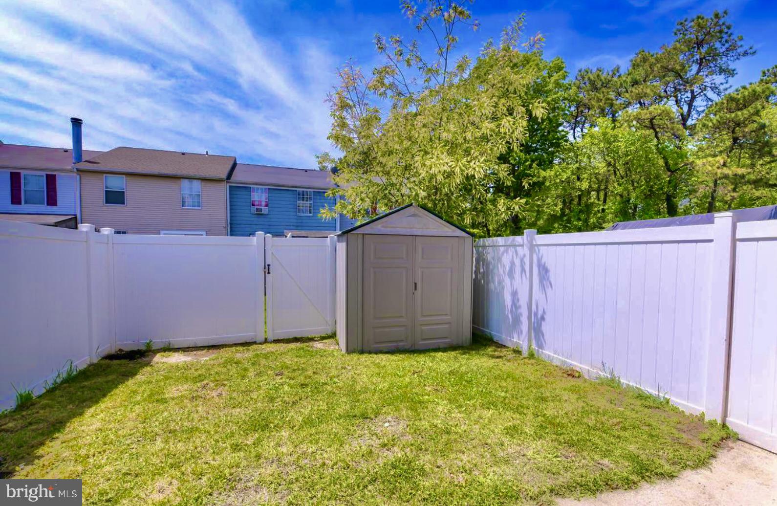 175 VILLA KNOLL COURT