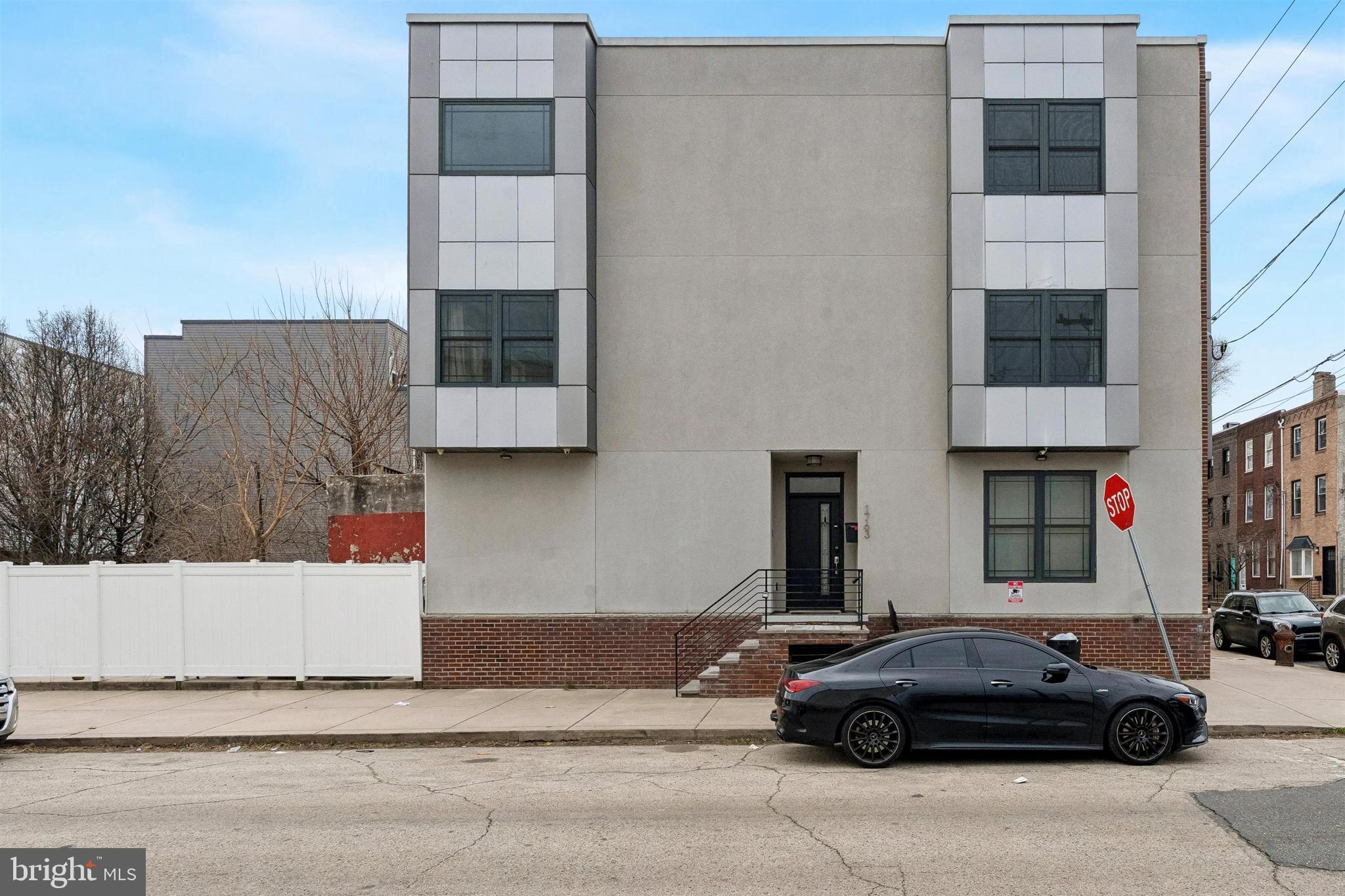 OLDE KENSINGTON - Residential