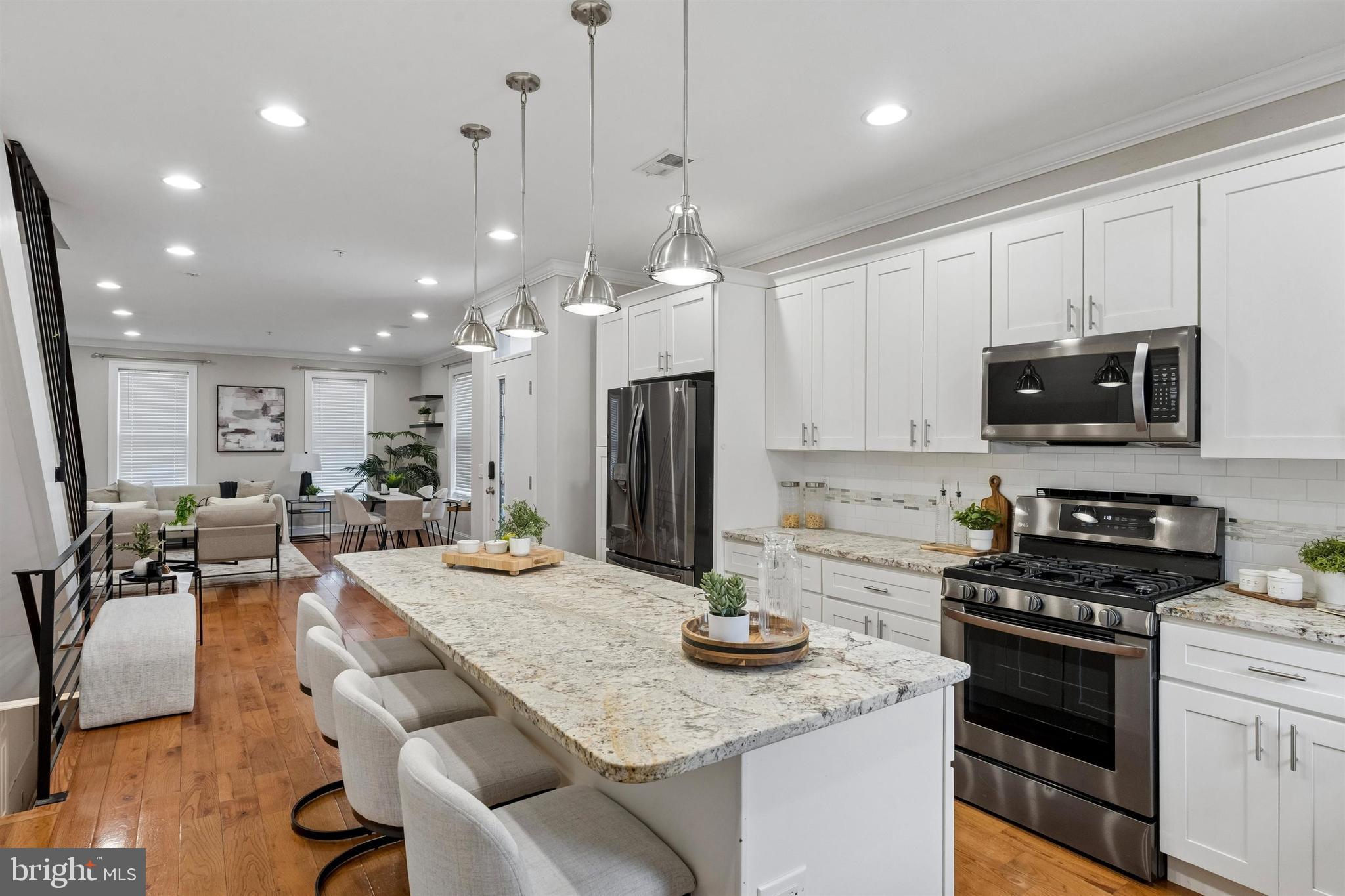 OLDE KENSINGTON - Residential