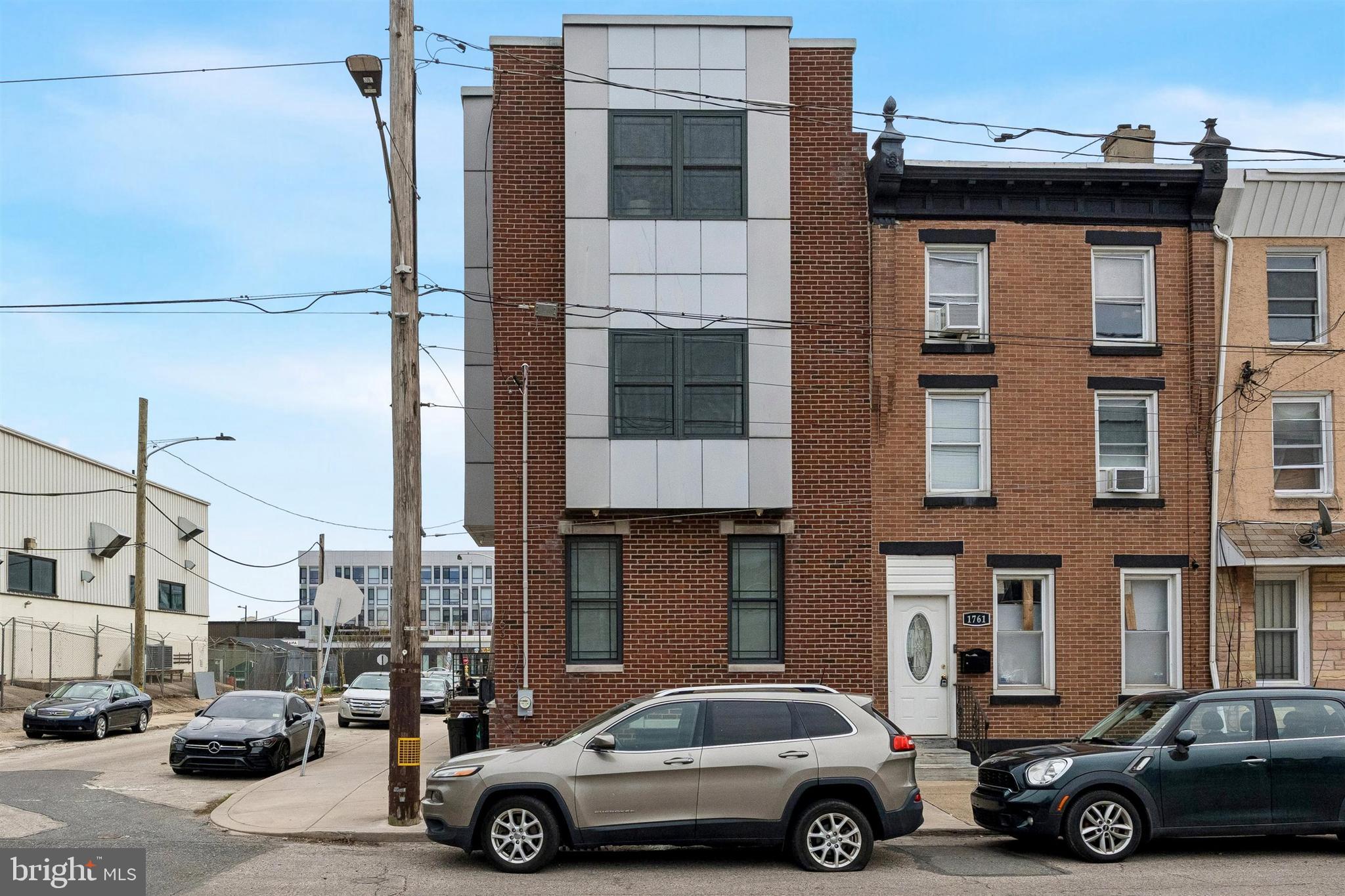 OLDE KENSINGTON - Residential