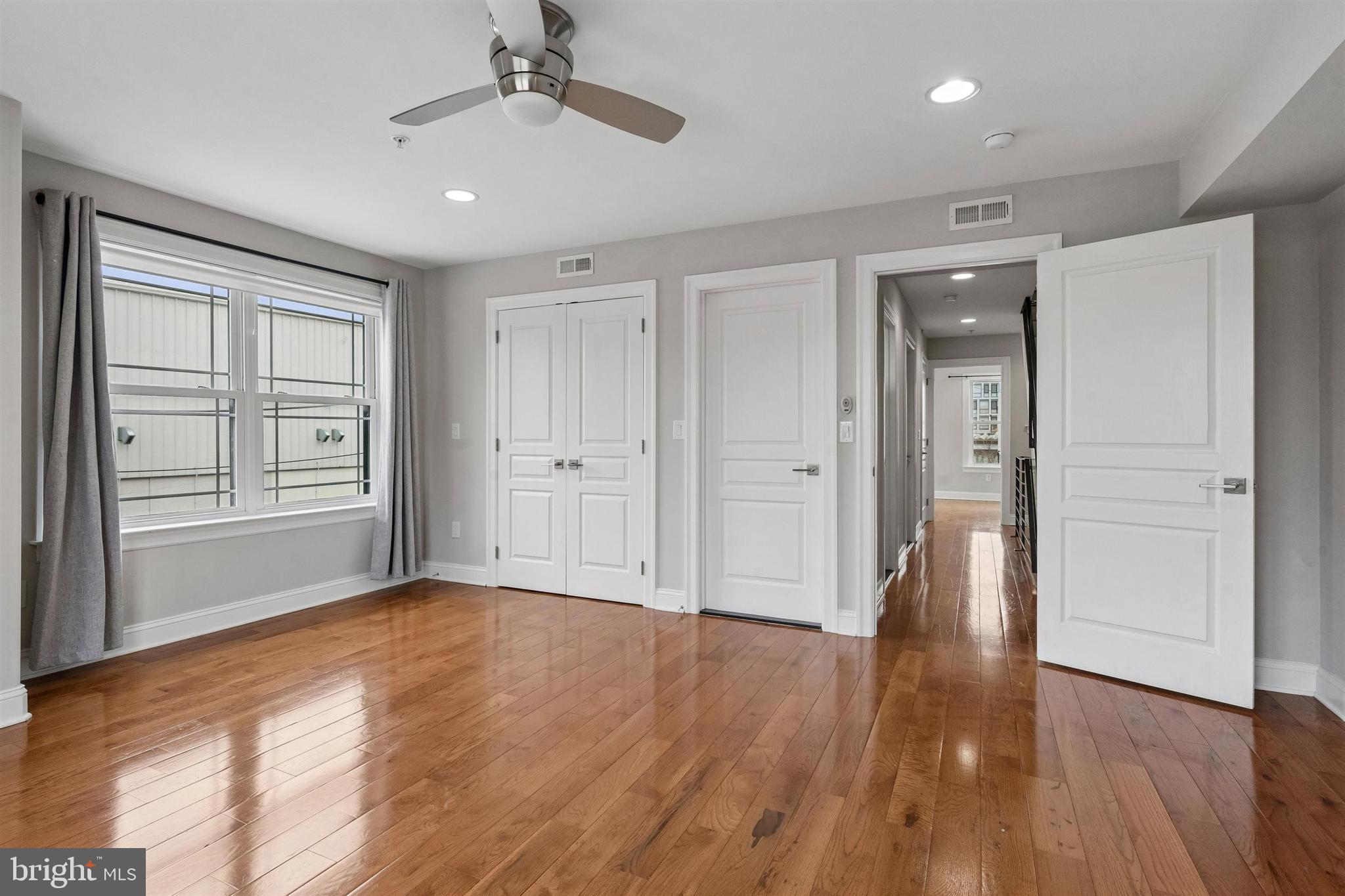 OLDE KENSINGTON - Residential