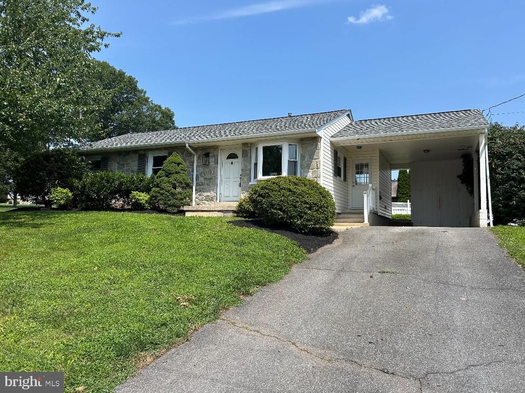 Photo of 1851 Linwood Avenue, LANCASTER, PA 17603 (MLS # PALA2073744)