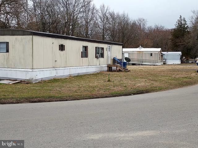68 FLINT DR & 5 GRAYS LANE