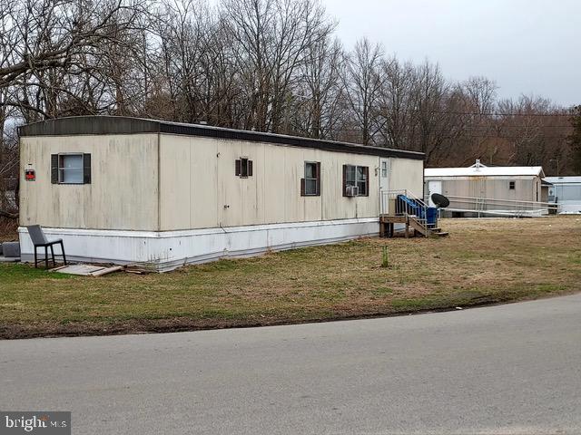68 FLINT DR & 5 GRAYS LANE