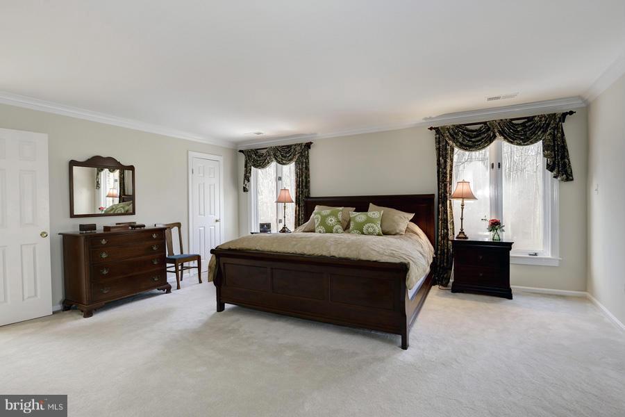 LAKE POTOMAC - Residential