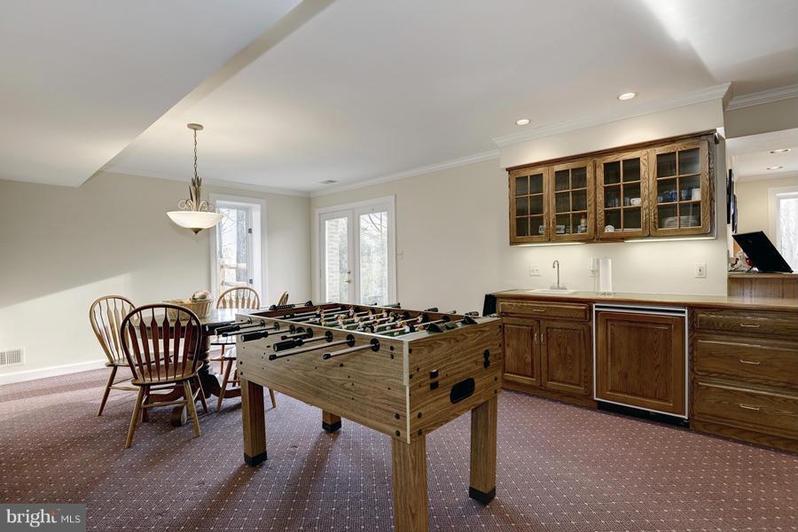 LAKE POTOMAC - Residential