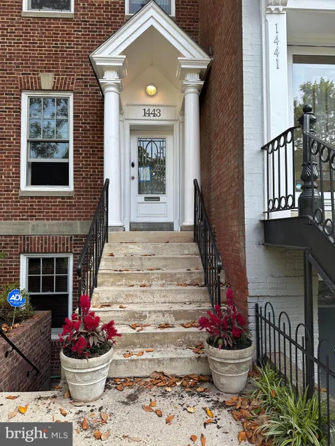 MLS: DCDC2271982