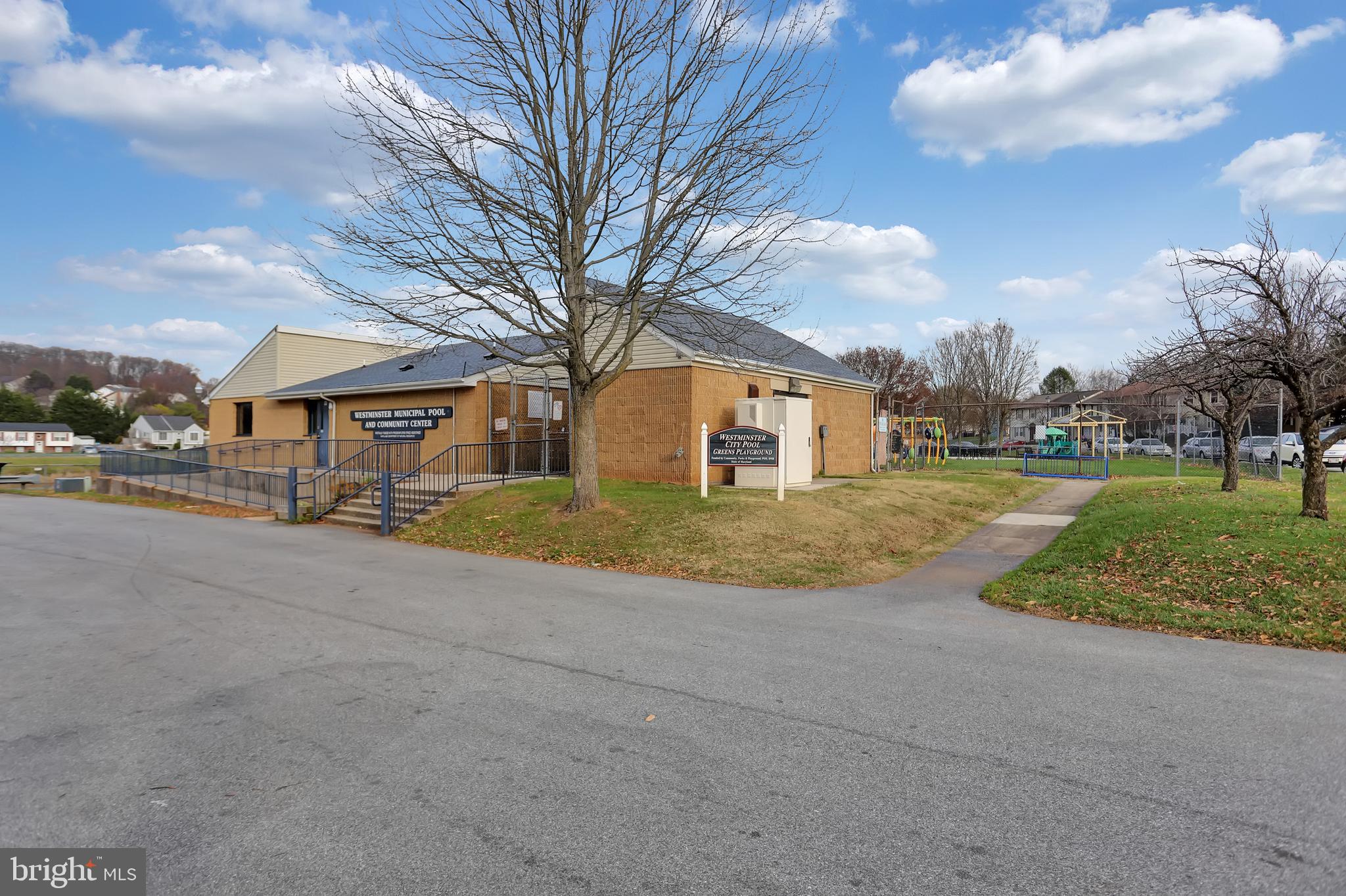 GREENS OF WESTMINSTER - Residential
