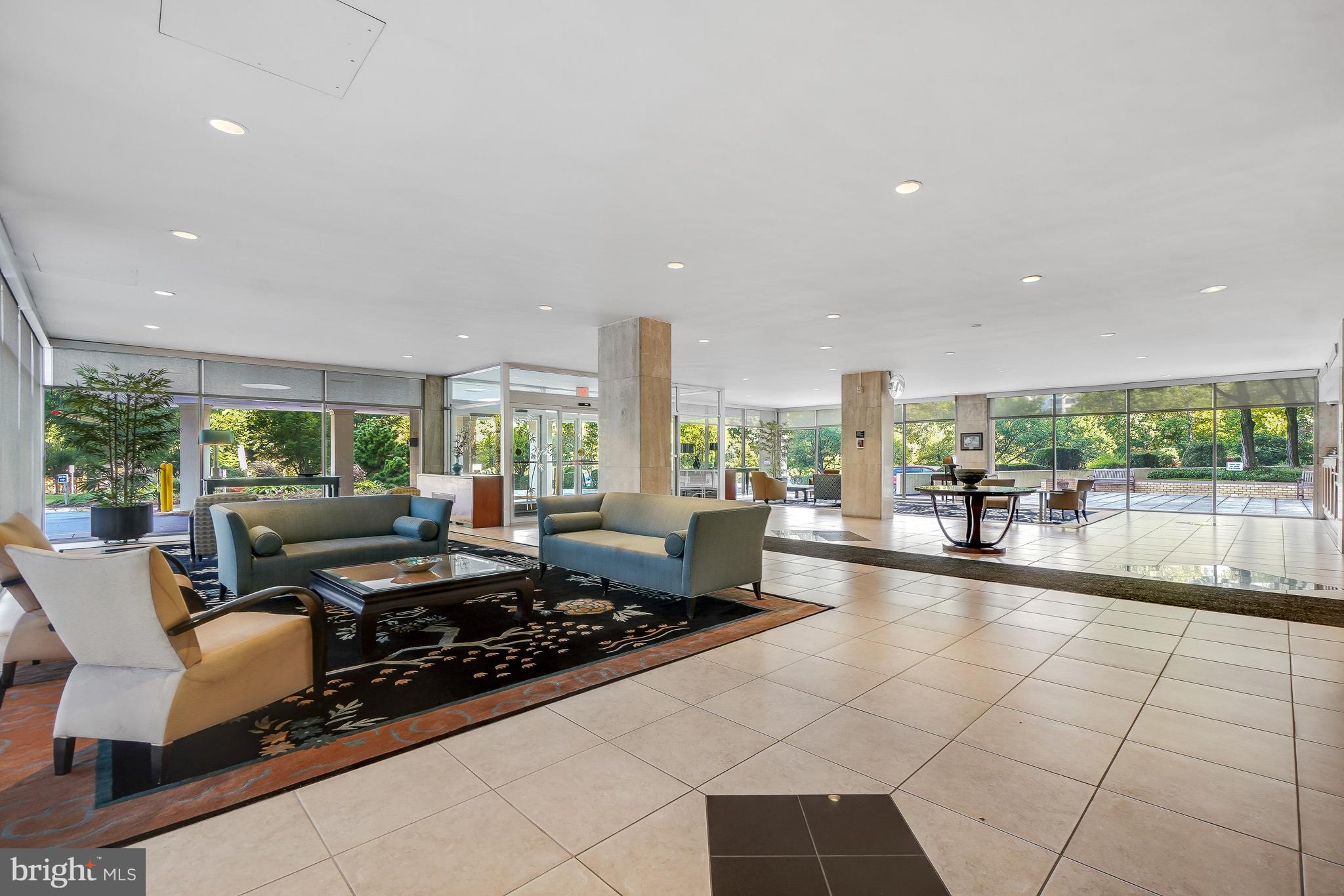 10401 GROSVENOR PLACE 1705