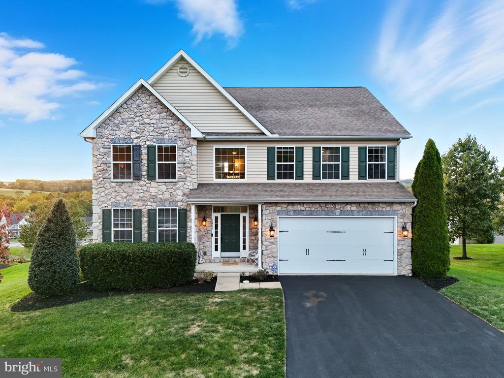 Photo of 1404 Crest Way, YORK, PA 17403 (MLS # PAYK2089510)