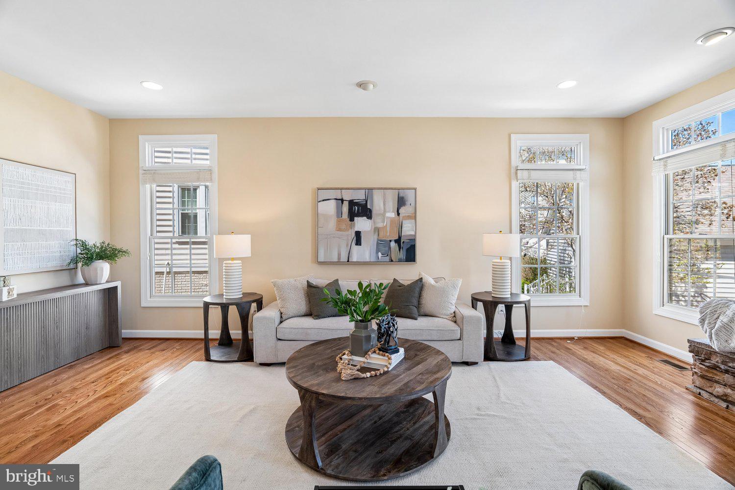 LAKELANDS - Residential