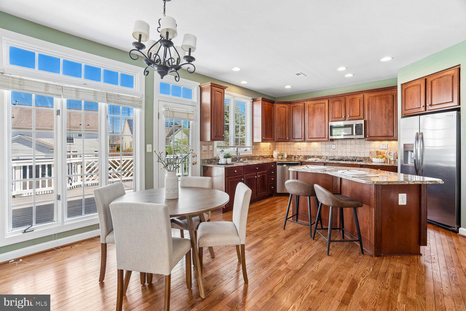 LAKELANDS - Residential