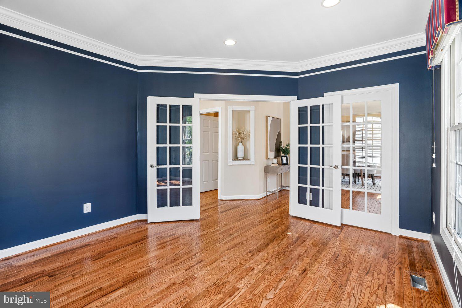 LAKELANDS - Residential