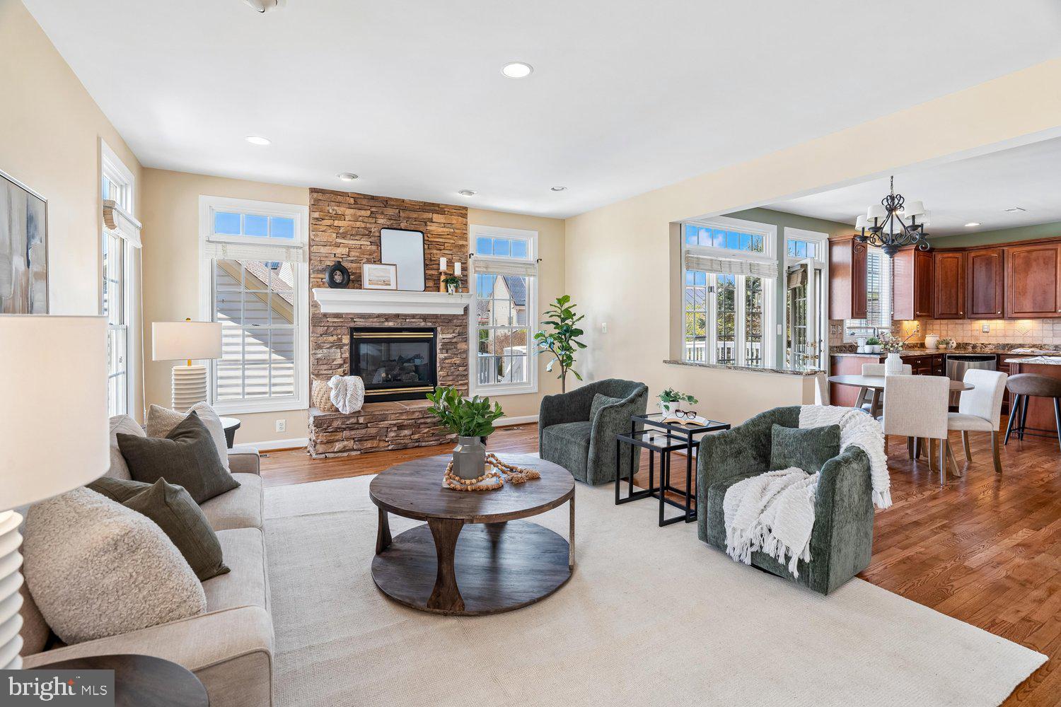 LAKELANDS - Residential