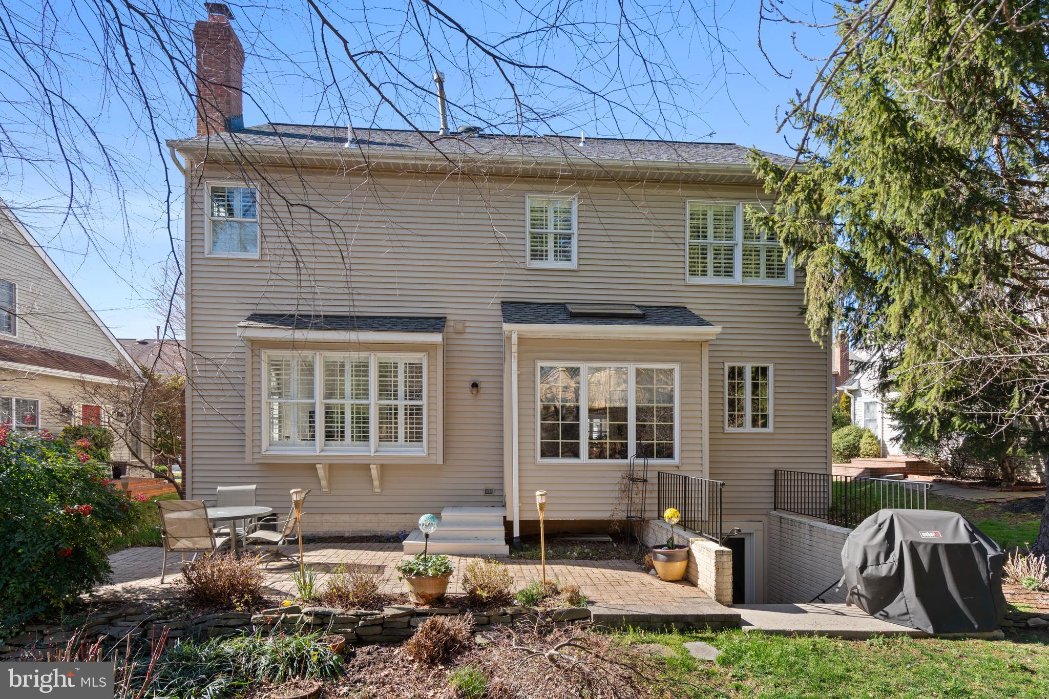 CENTURY OAK - Residential