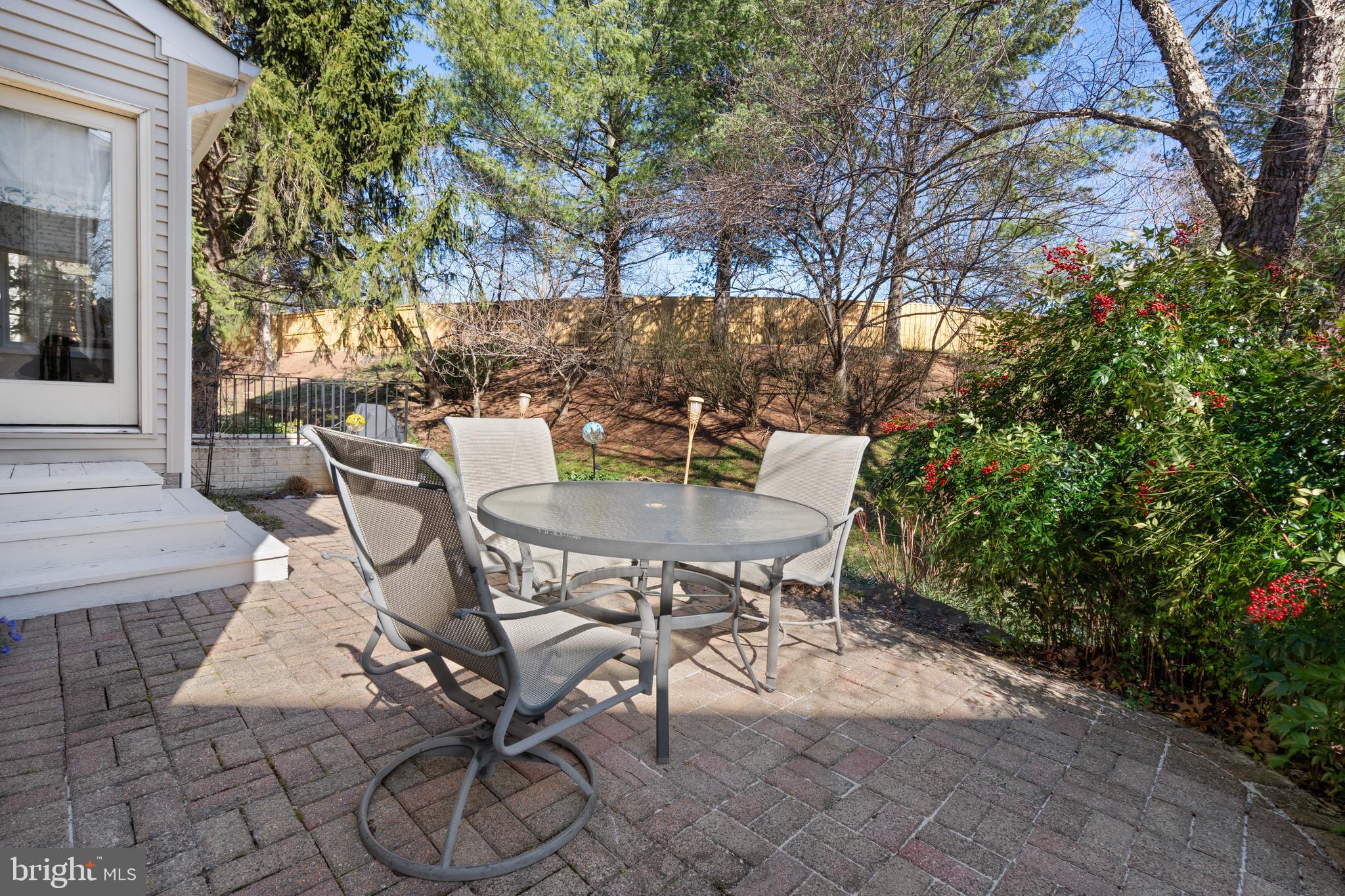 CENTURY OAK - Residential