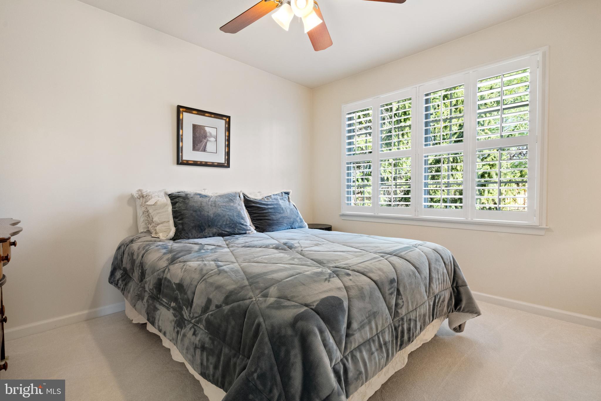 CENTURY OAK - Residential