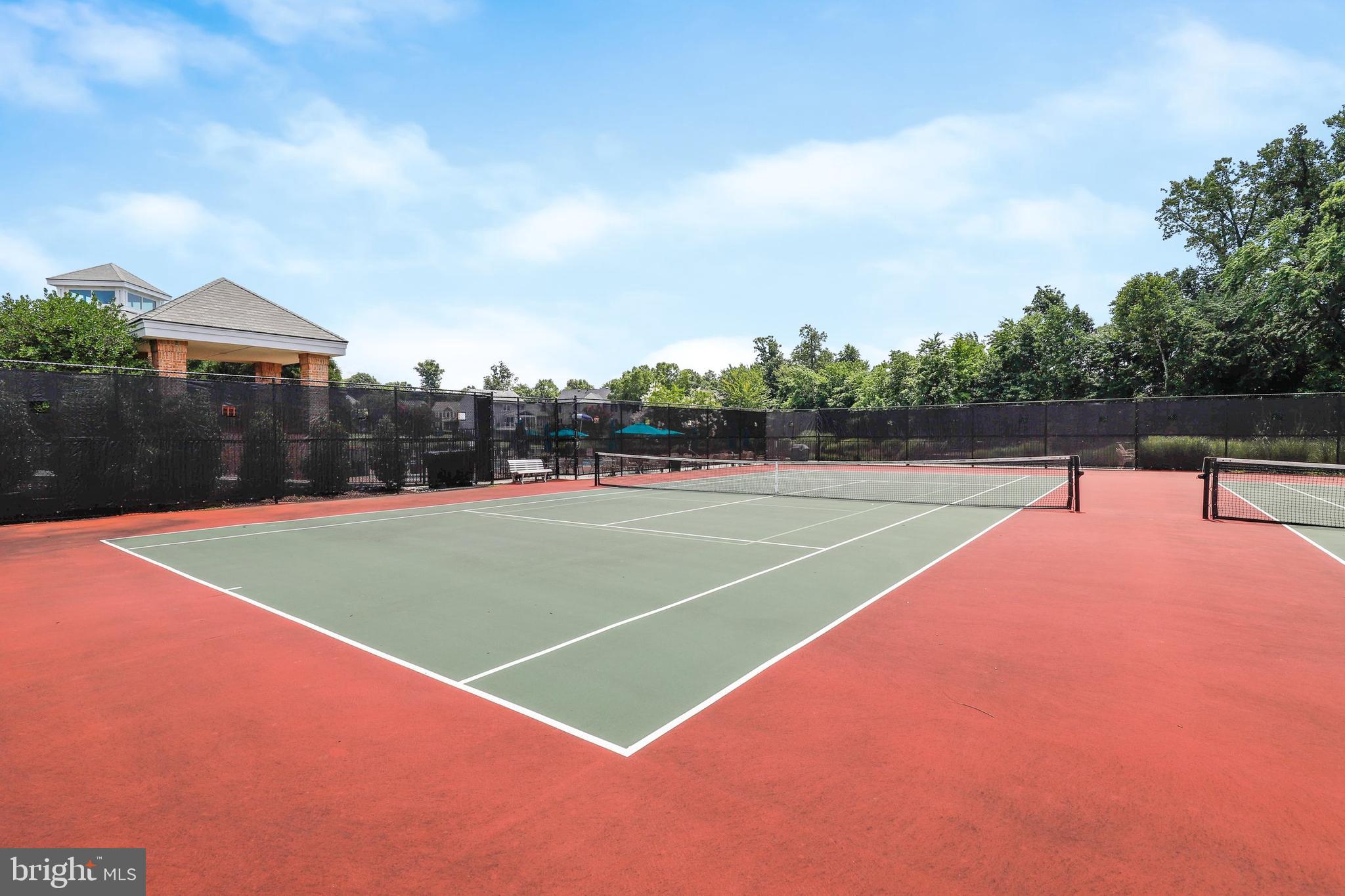 CENTURY OAK - Residential