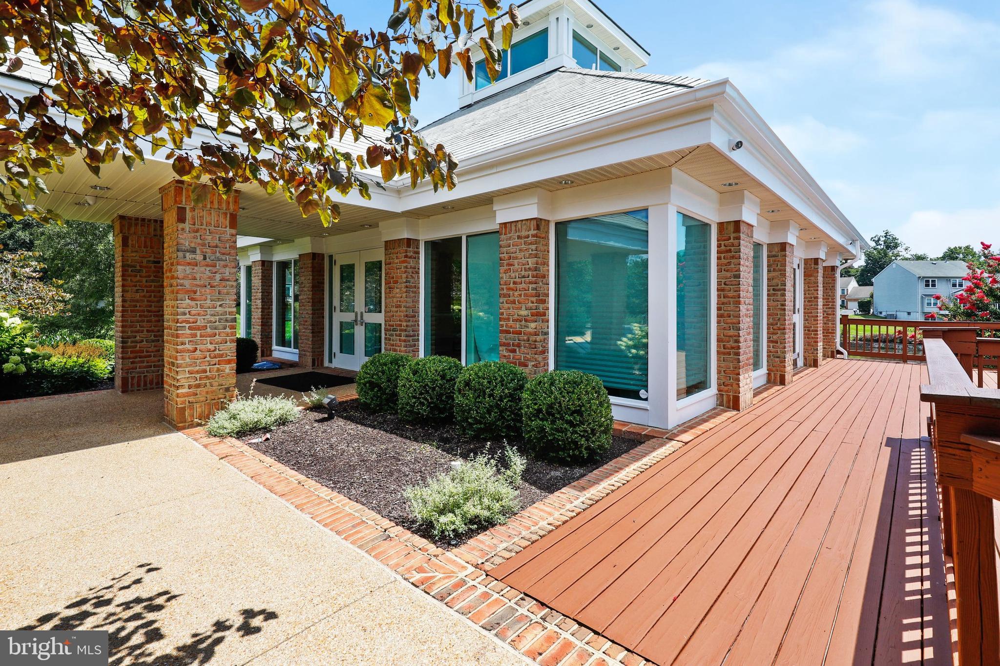 CENTURY OAK - Residential