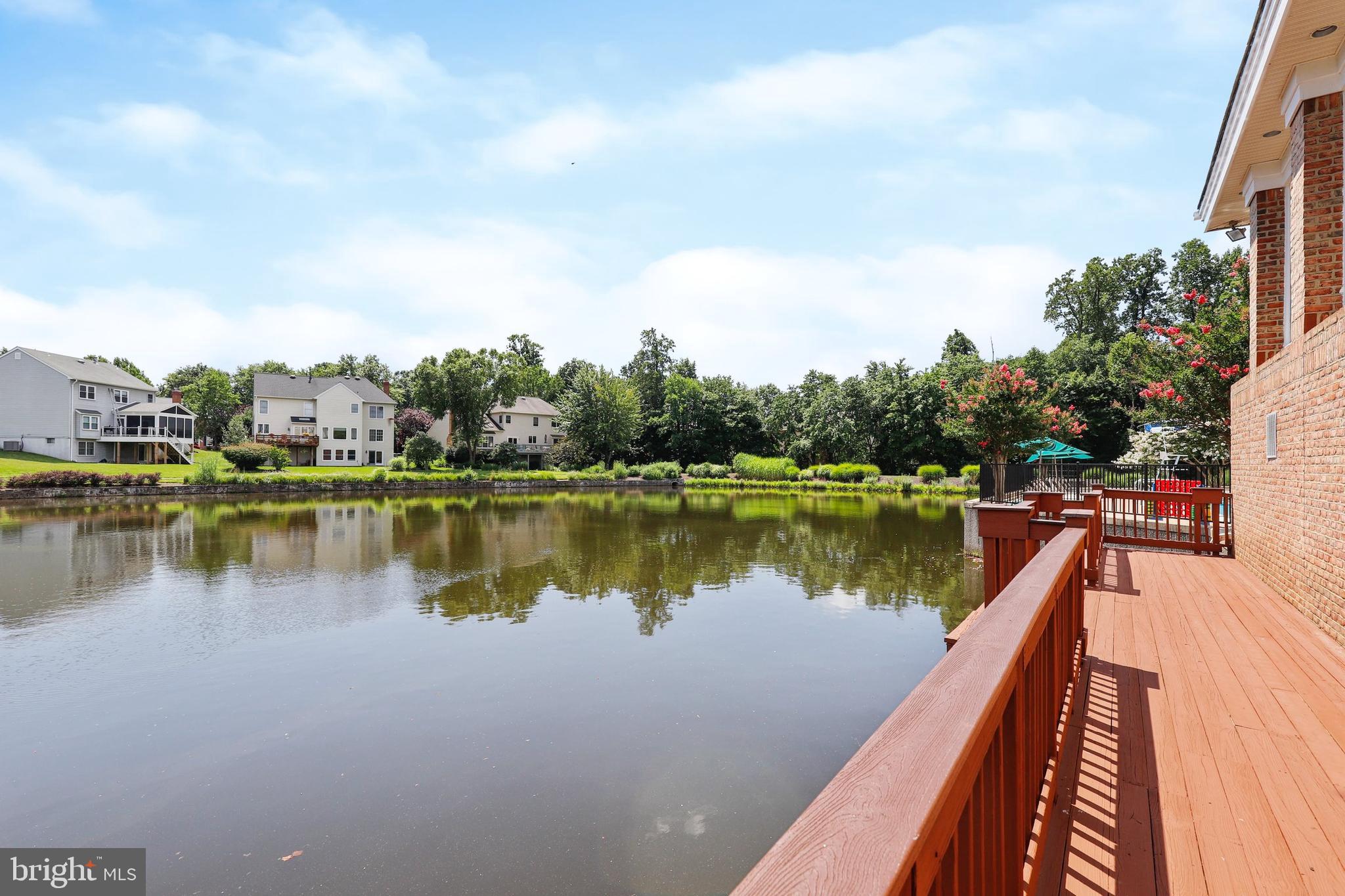 CENTURY OAK - Residential