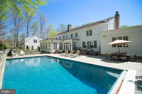 10856 PATOWMACK GREAT FALLS VA 22066